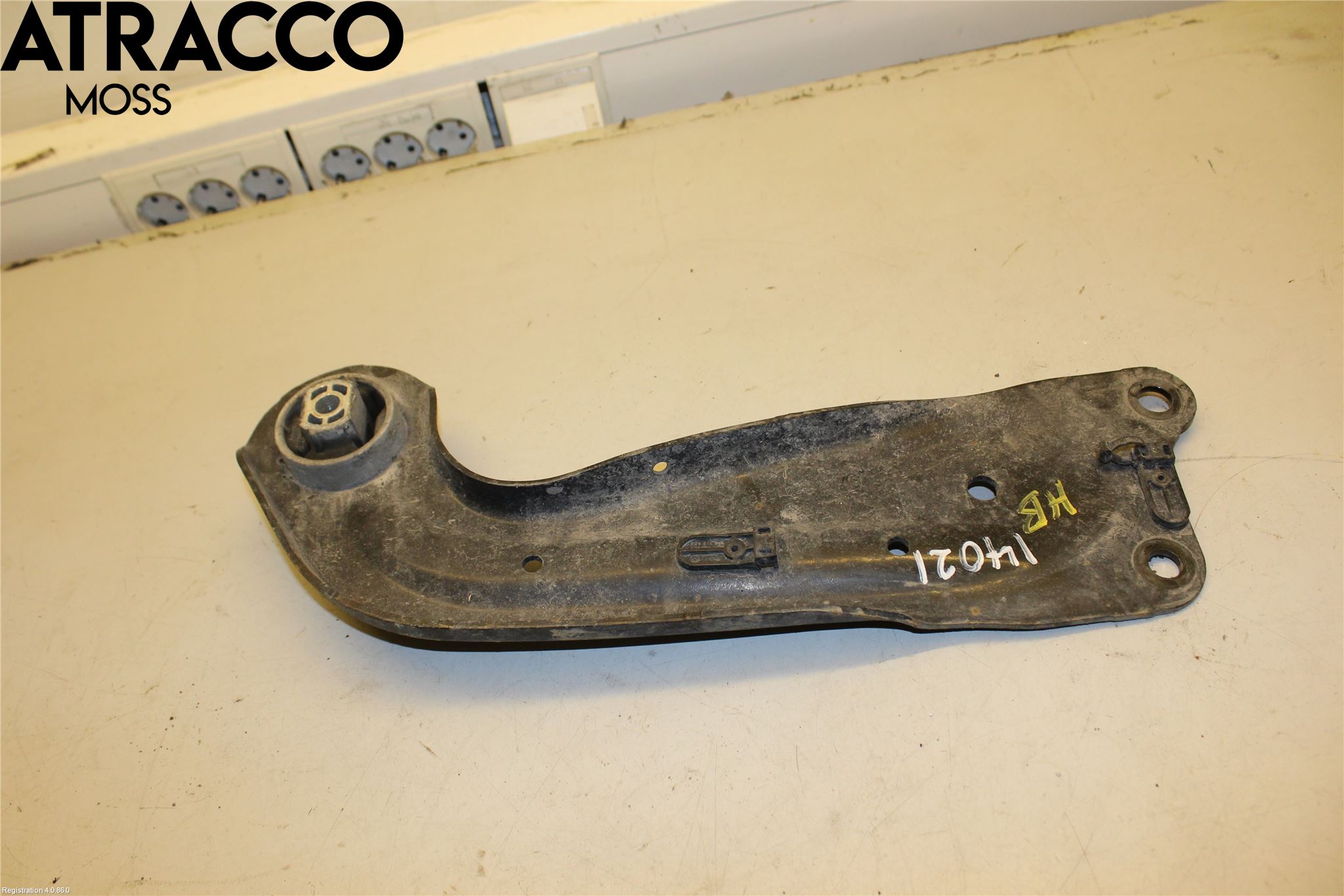 Volkswagen VW PASSAT 15-19 Fjærbein Foran Høyre