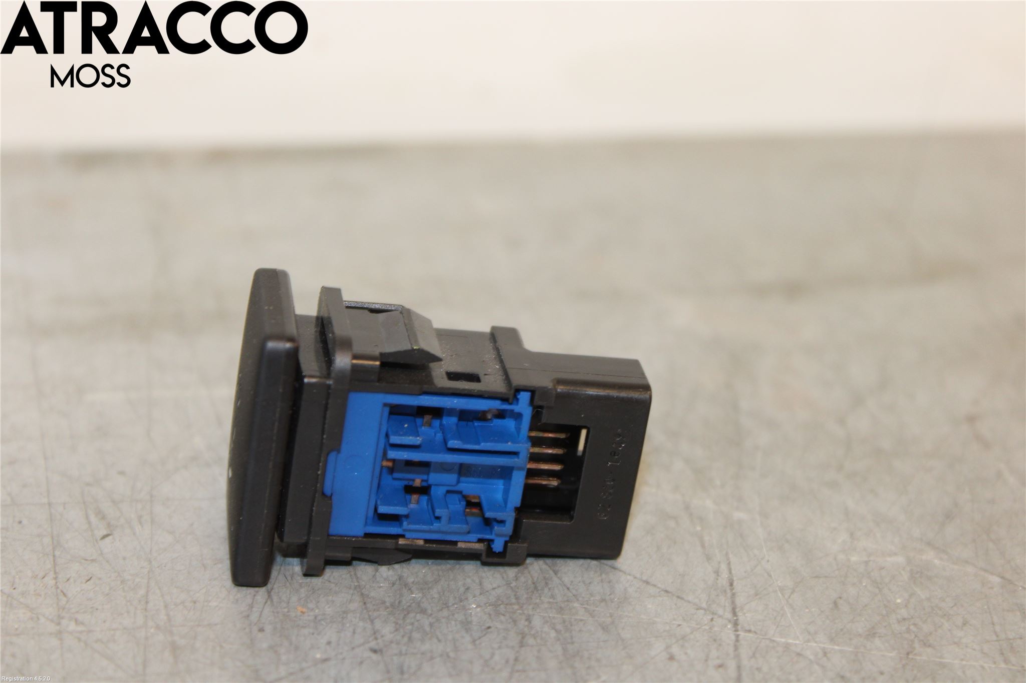 Toyota AURIS 13-19 Strömställare Parkeringshjälp