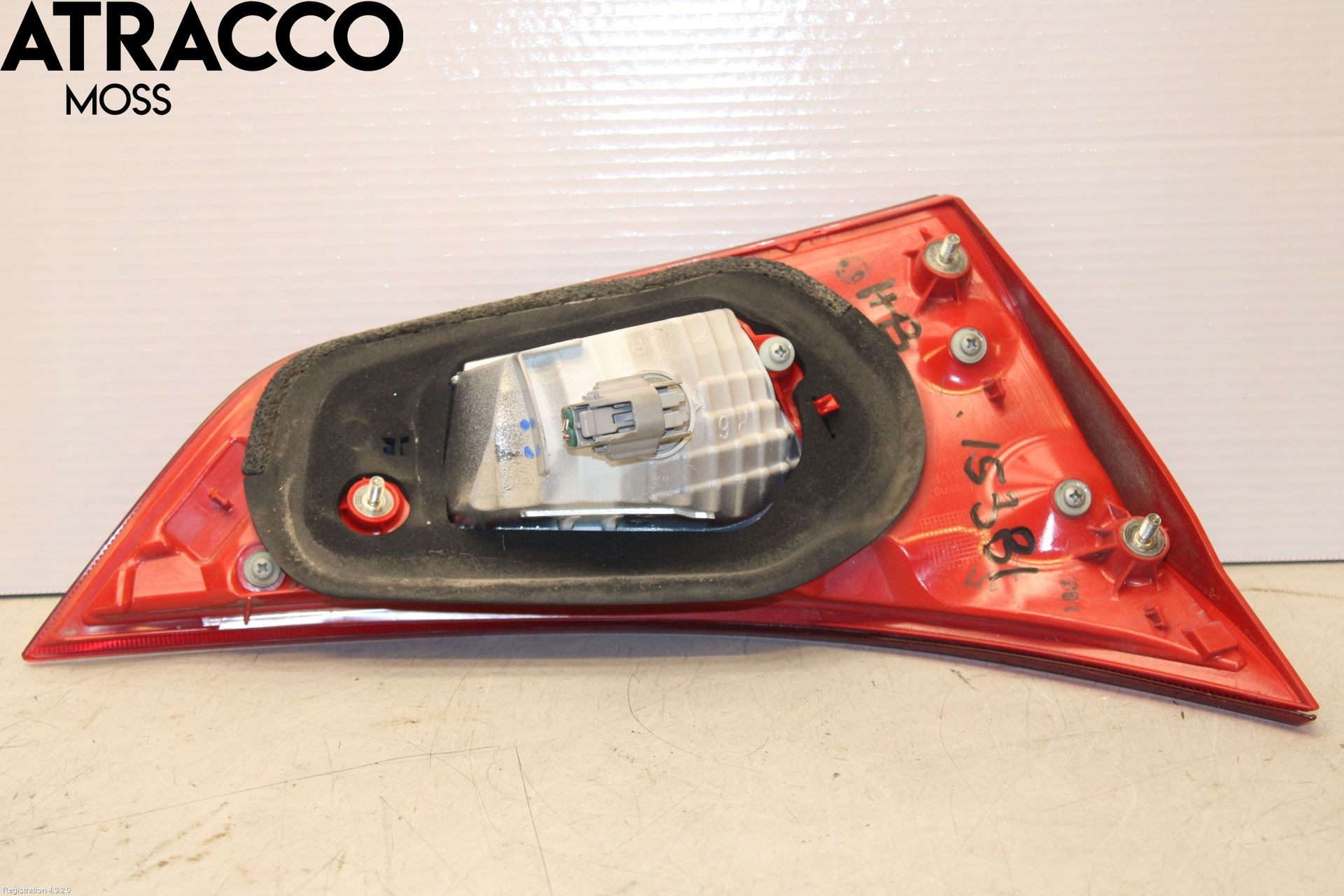 Toyota AURIS 13-19 Baklykt Venstre  På Luke(Indre