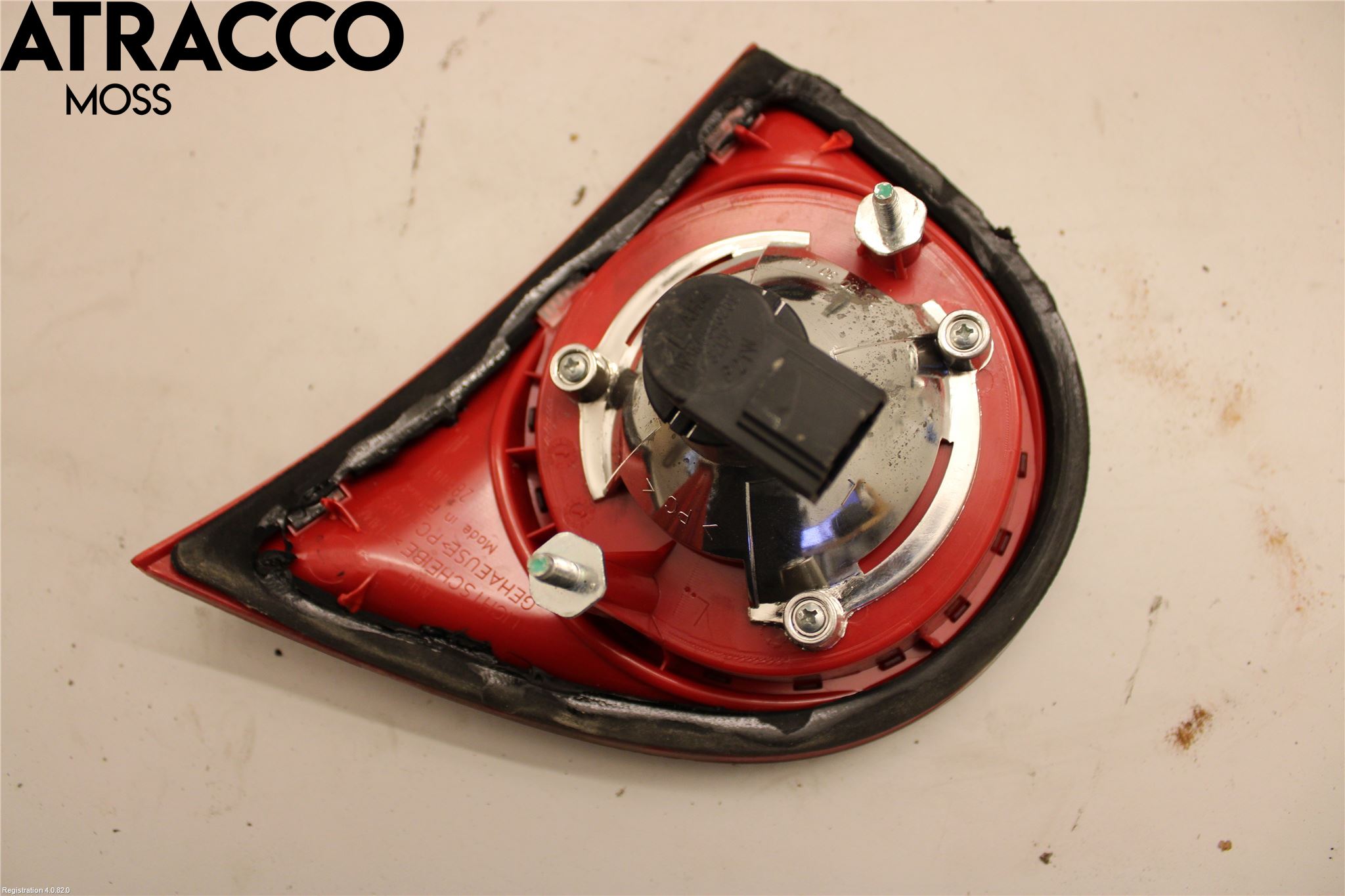 Volkswagen VW GOLF V 04-09 Baklykt Venstre  På Luke(Indre