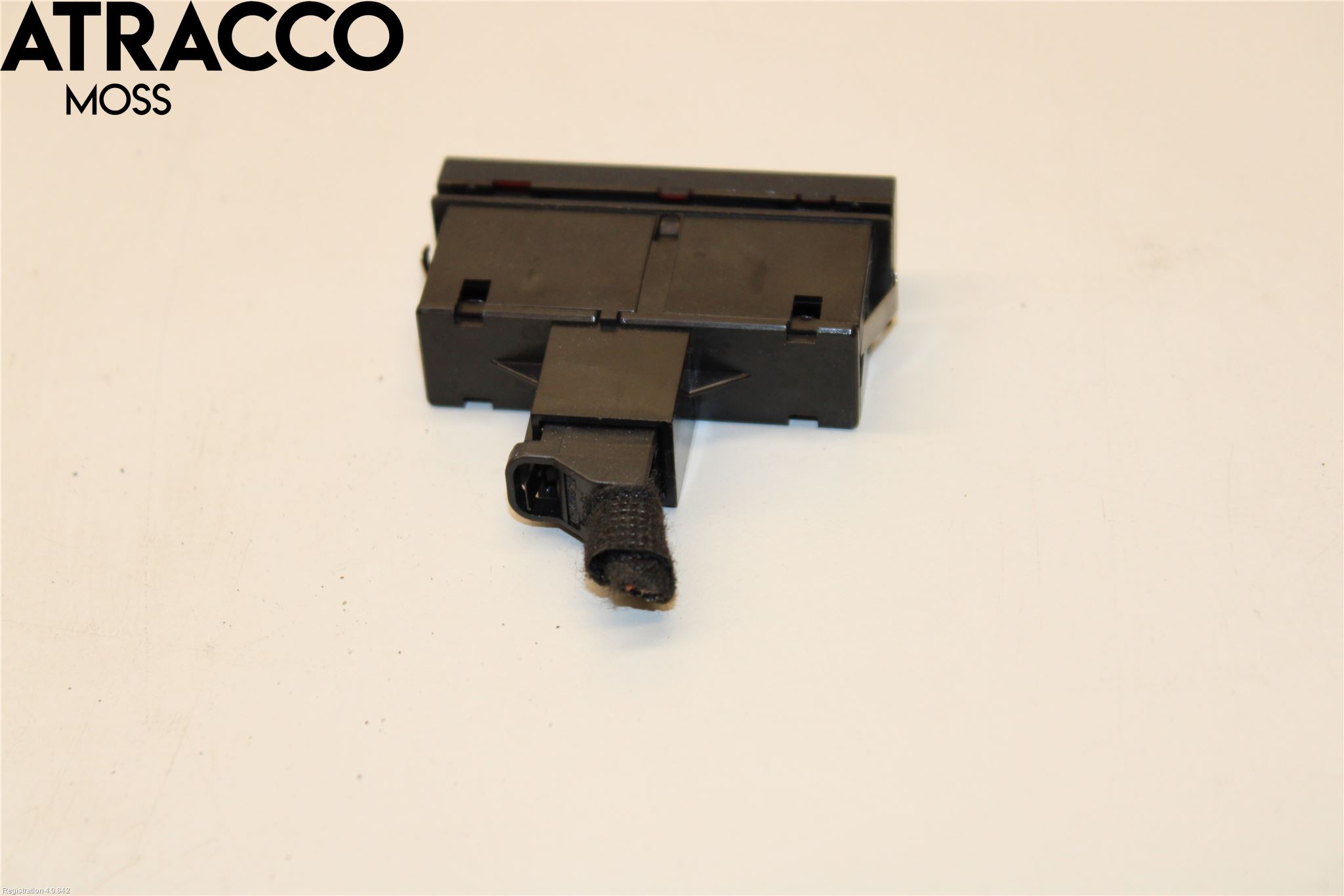 Audi A6/S6     05-11 Bryter Varsel (Nødblink)