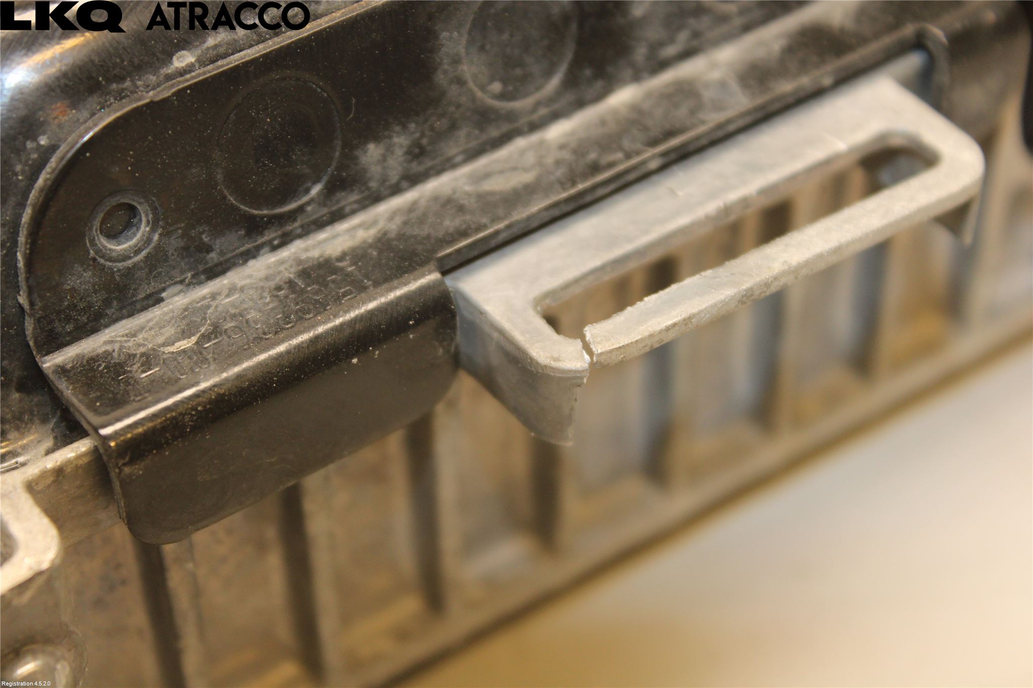 Tesla MODEL 3 17- Styreenhet Fjæring