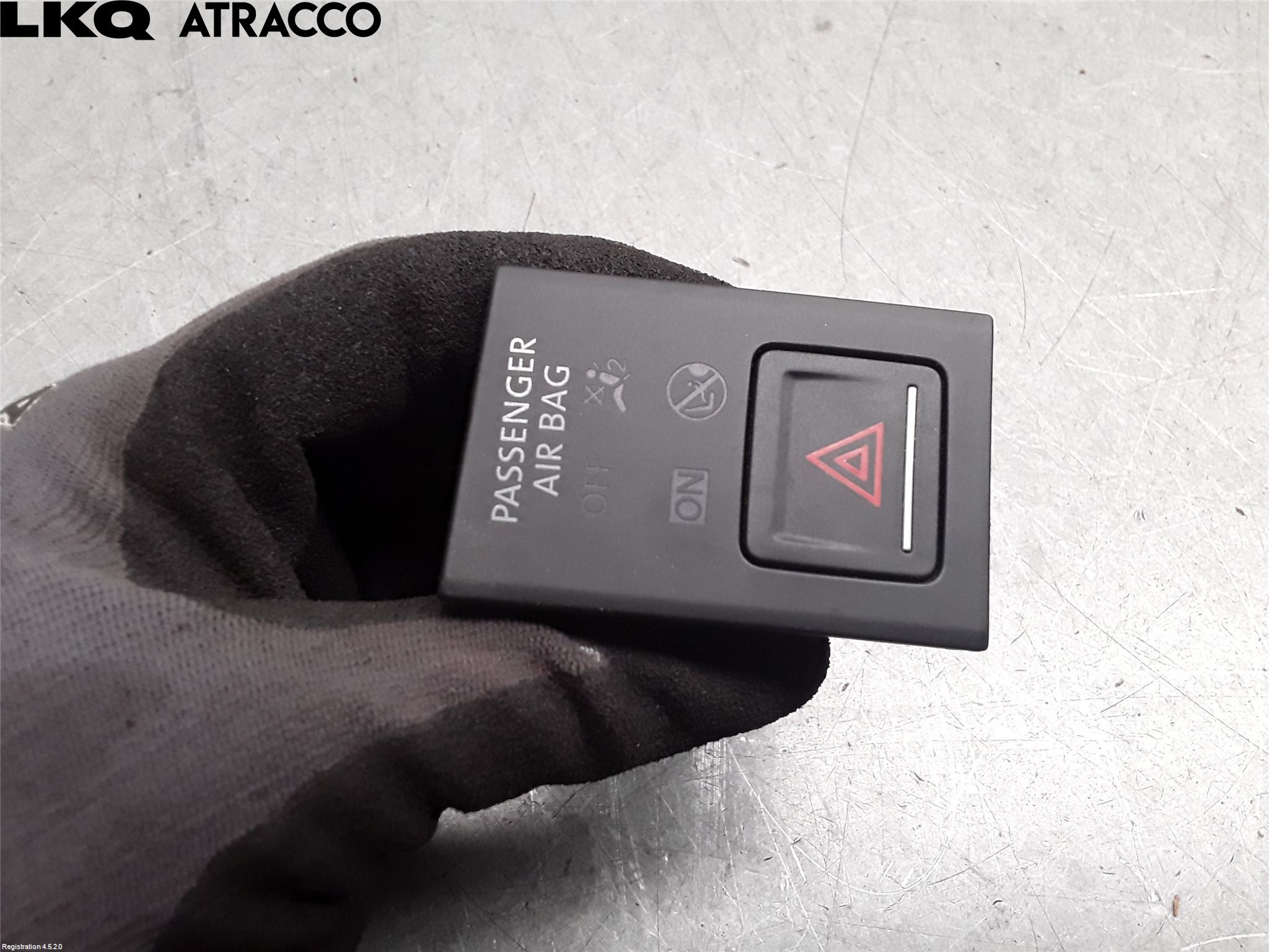 Volkswagen VW GOLF / E-GOLF VII 13-20 Bryter Airbag Passasjerside