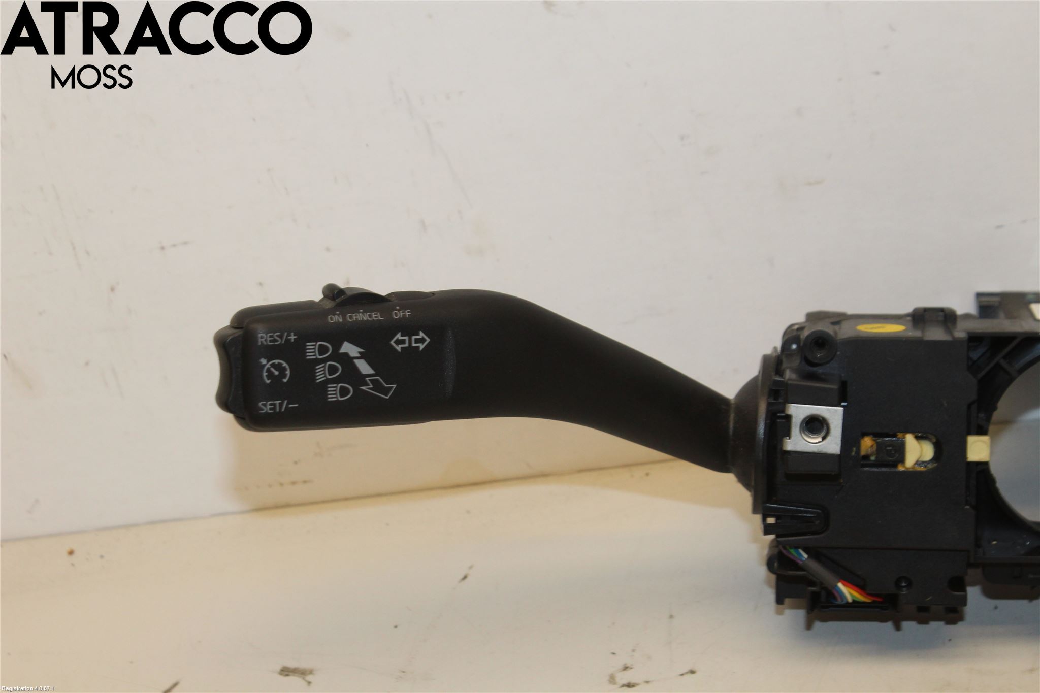 Volkswagen VW UP! / E-UP! Bryter Ratt Kombi H Og V