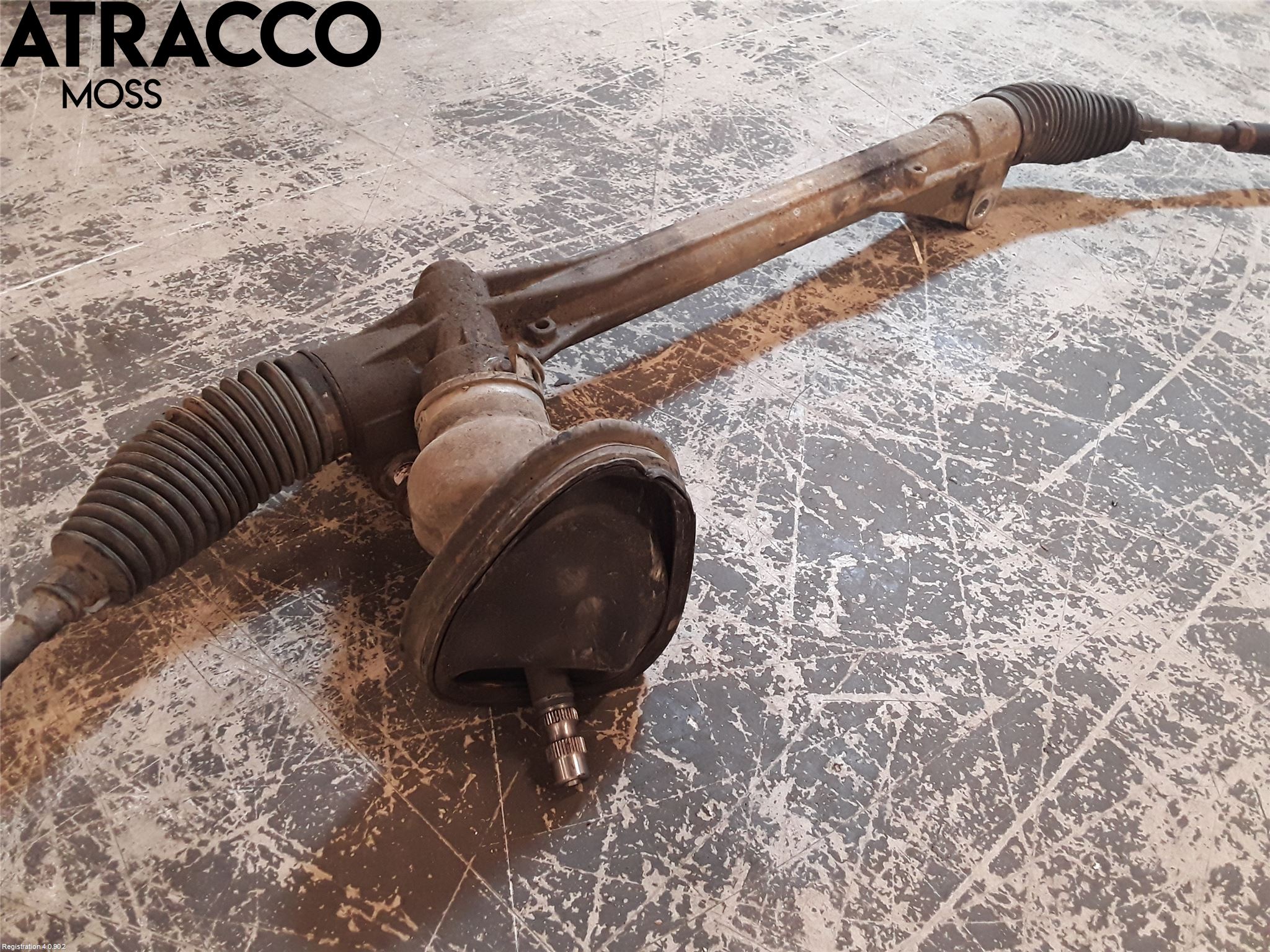 Toyota RAV4 13-18 Servo Snekke - Tannstang