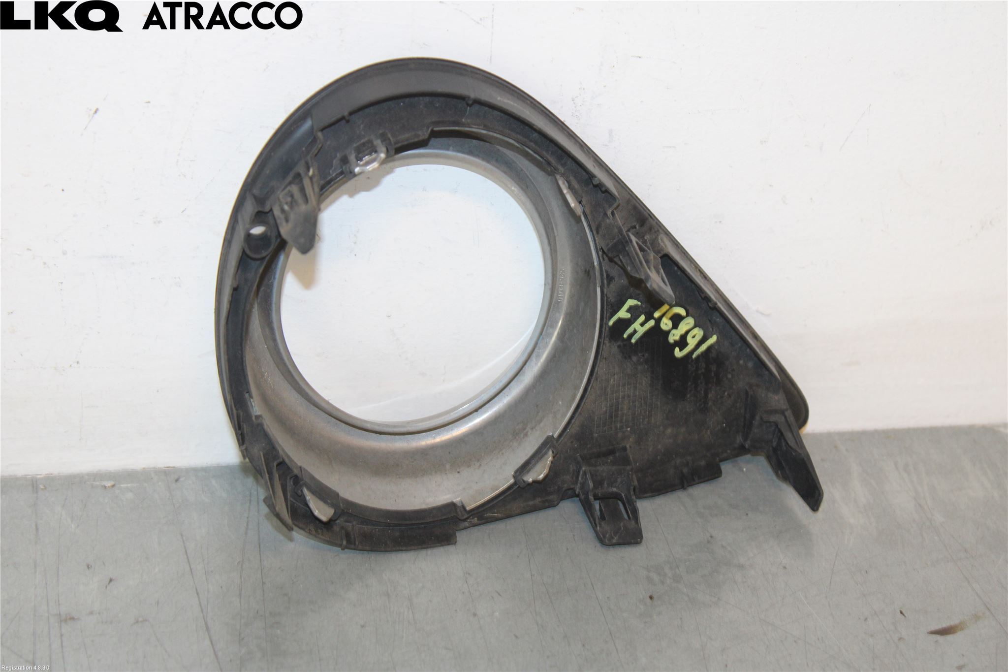 Toyota YARIS XP130 12-14 Frontlykt Kurve-Tåkelys Ramme