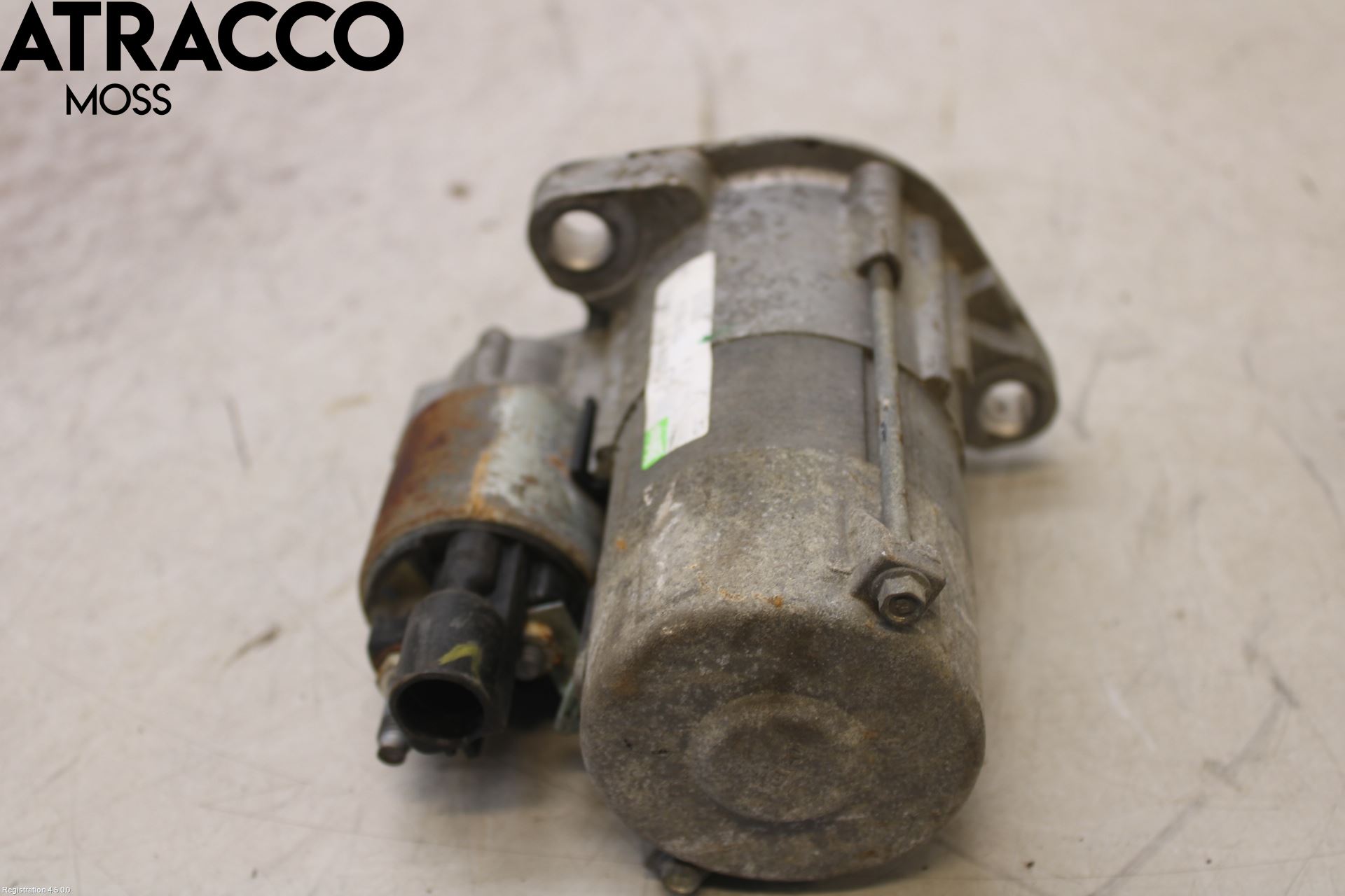 Volkswagen VW CADDY      04-10 Startmotor