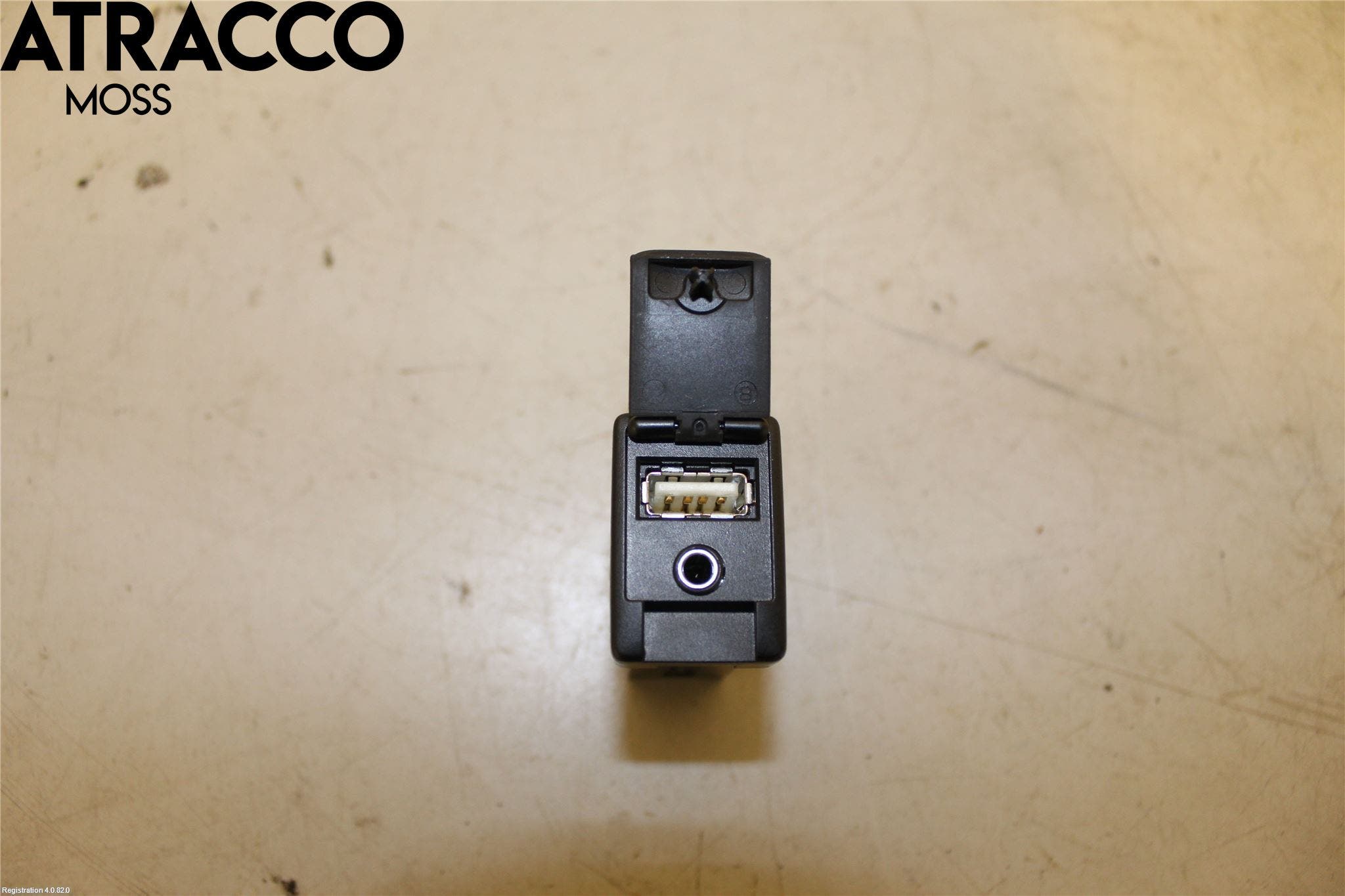 Toyota RAV4 13-18 Usb Connection