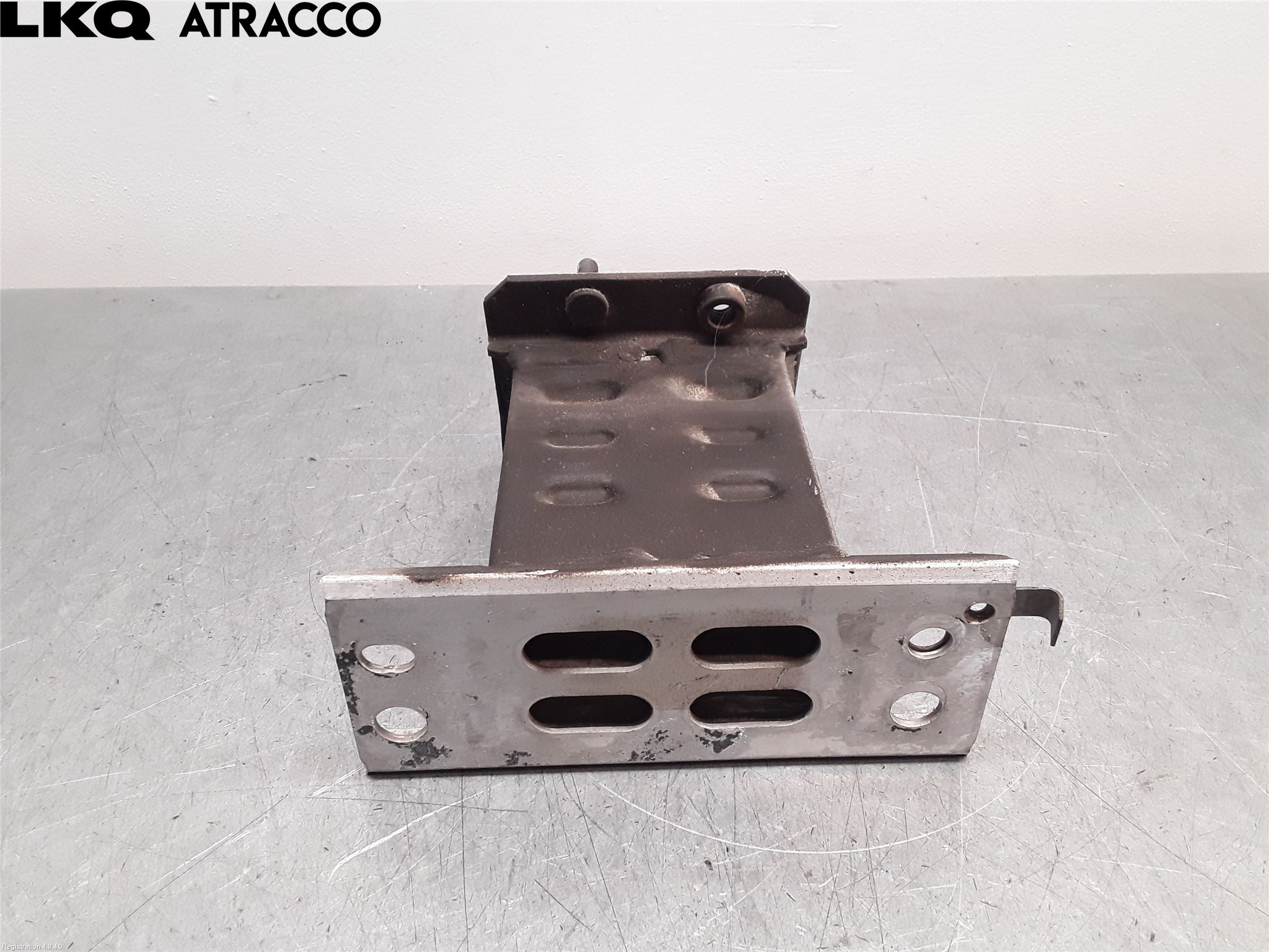 Toyota PRIUS+ ZVW40 12-20 Støtfanger Foran Feste