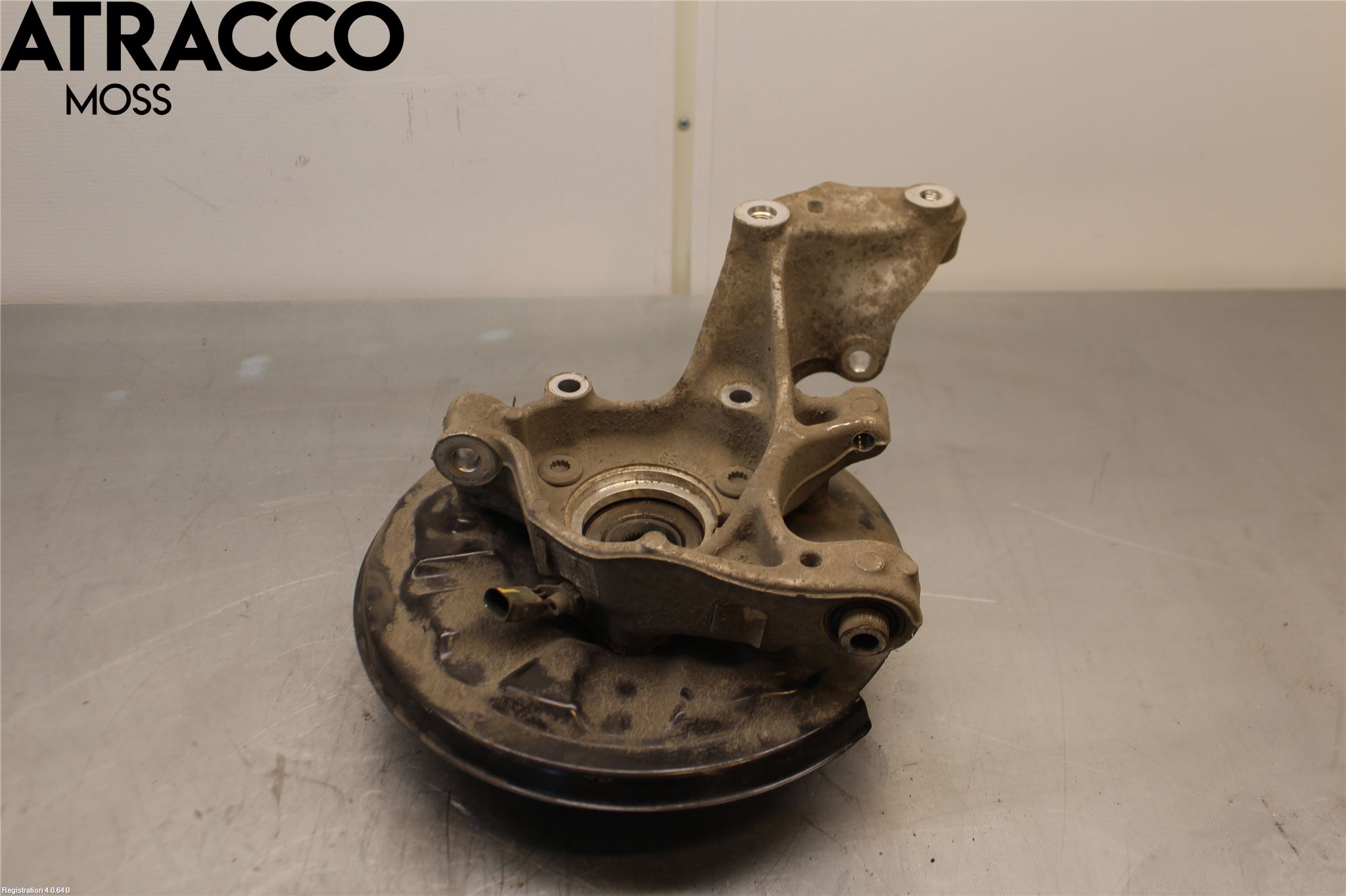 Volkswagen VW T-ROC 18- Spindel Vb