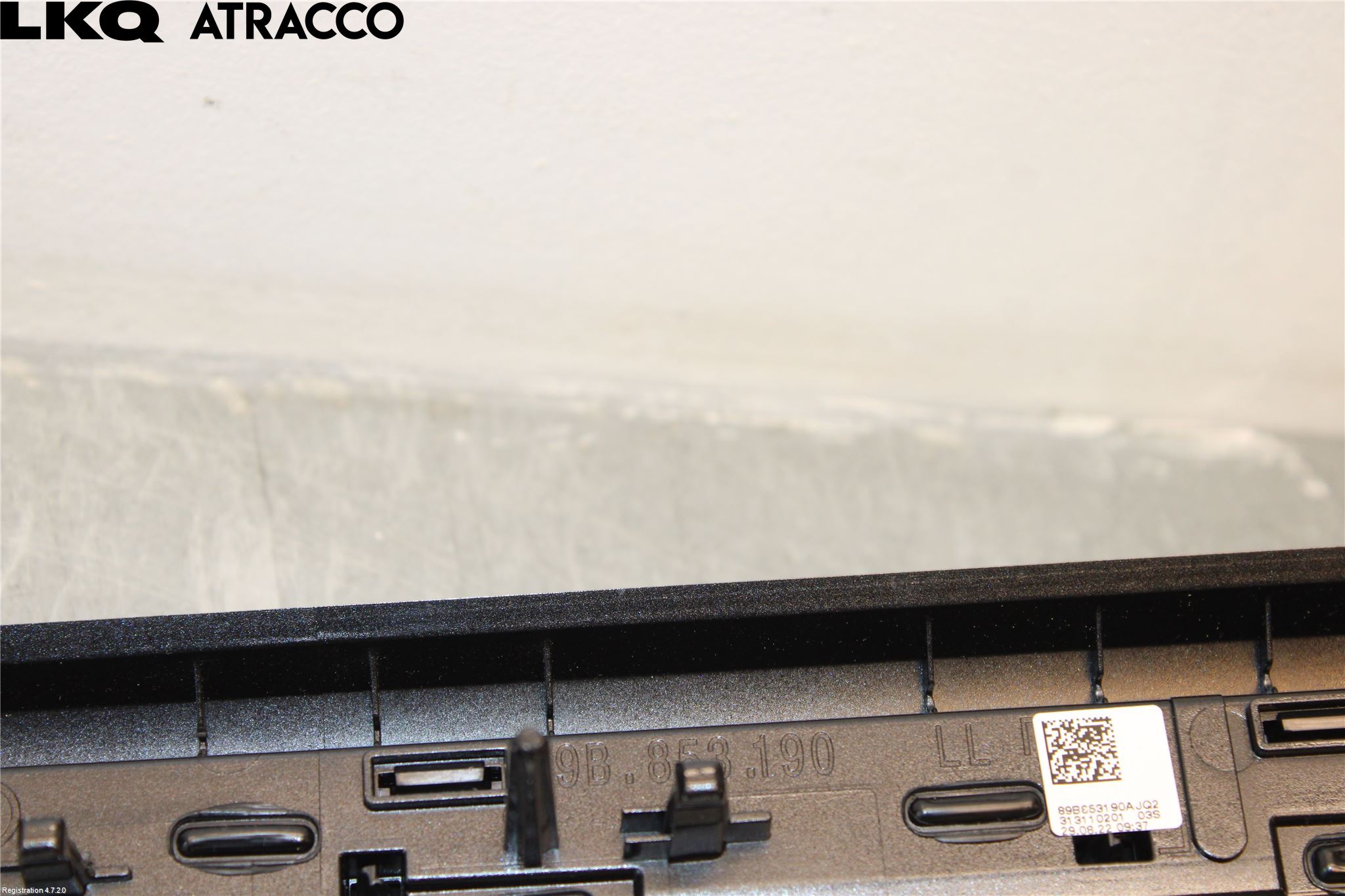 Audi Q4 E-TRON FZ 22- Innr Dekor Instrbord