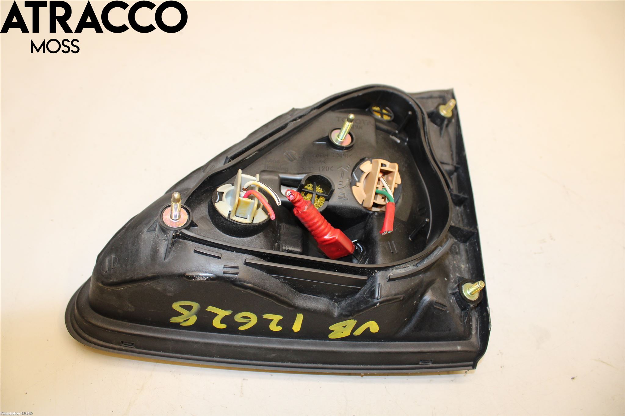 Lexus RX XU10 97-03 Baklykt Venstre  På Luke(Indre