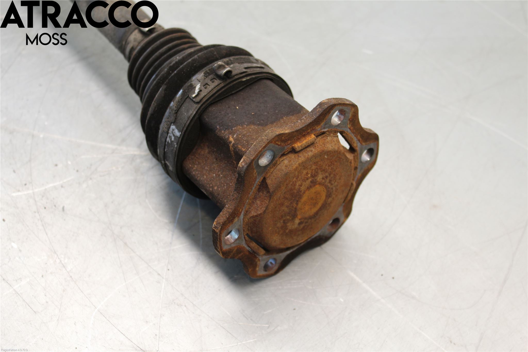 Audi Q5 09-16 Drivaksel Foran Kompl Høyre