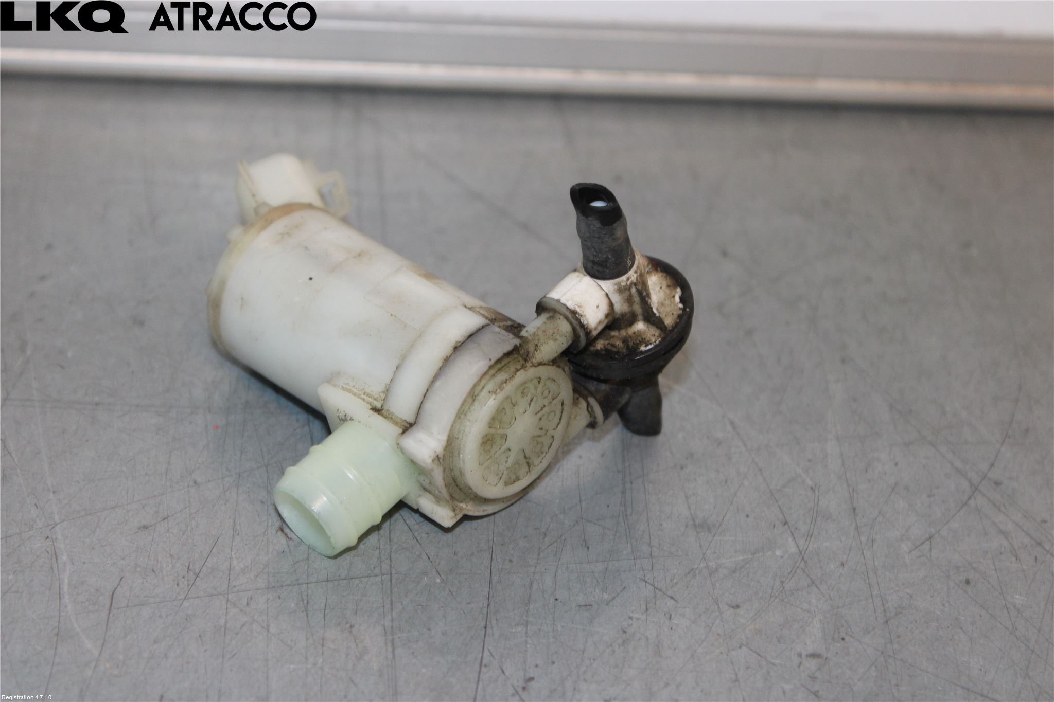 Mitsubishi OUTLANDER 13-21 Spylerpumpe Frontrute