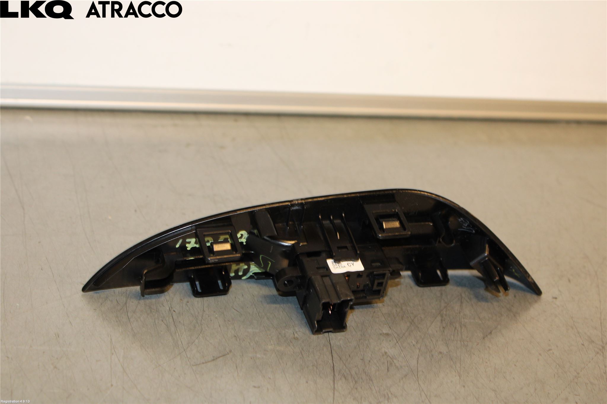 Nissan LEAF 18- Bryter Vindusheis