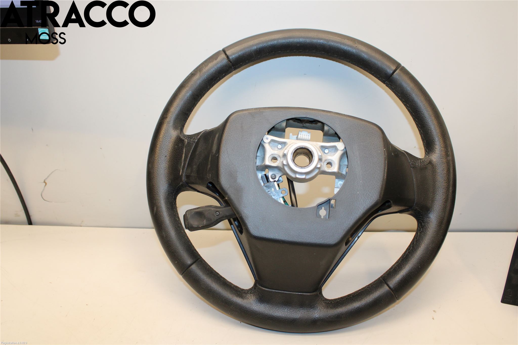 Toyota AVENSIS 09-15 Ratt