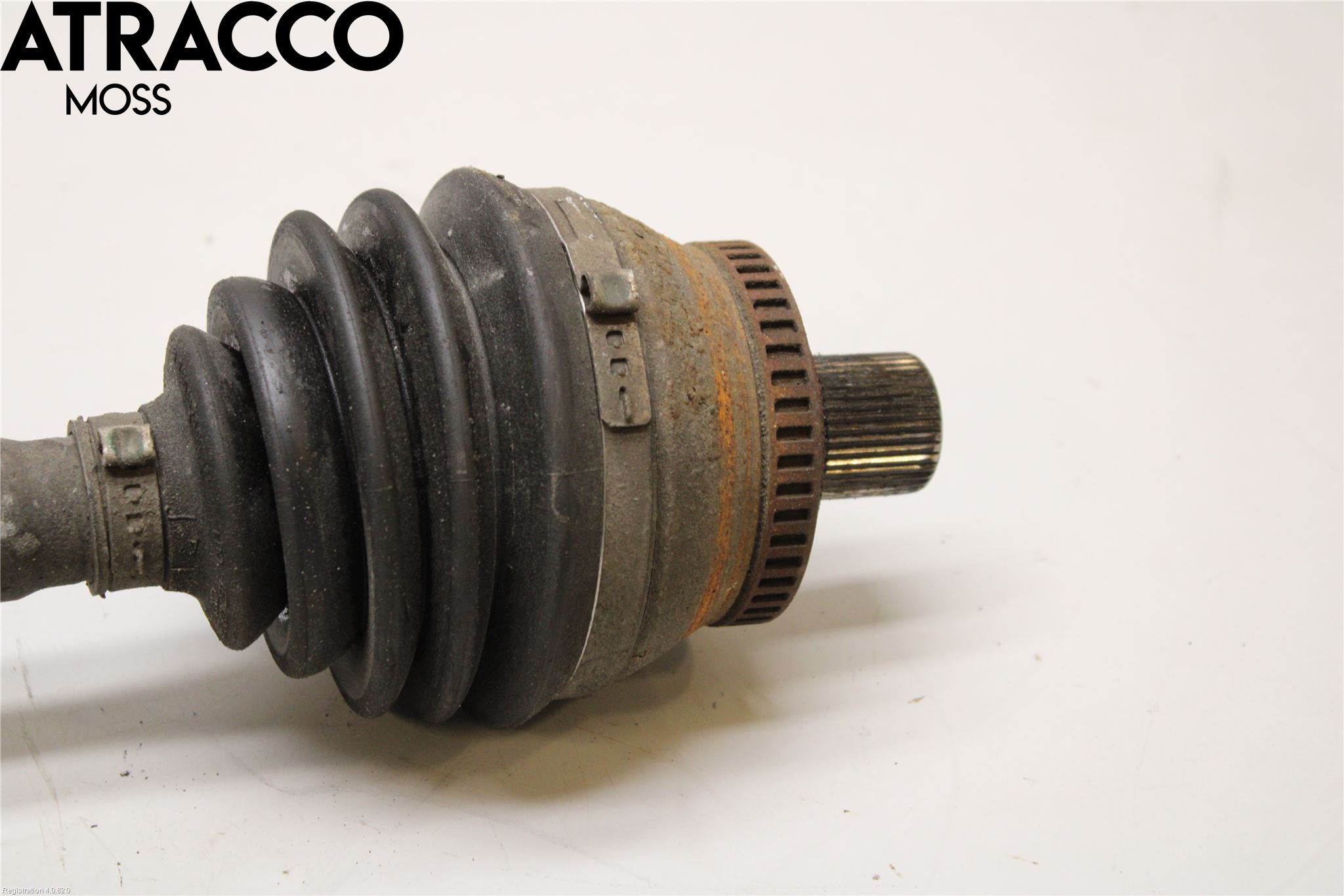 Audi  Drivaksel Foran Kompl Høyre