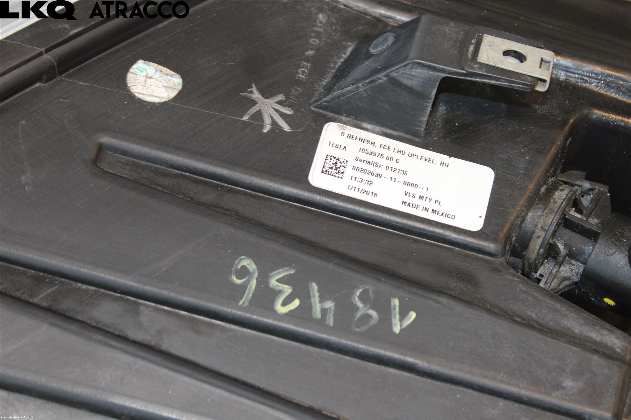 Tesla MODEL S 13- Frontlykt Høyre