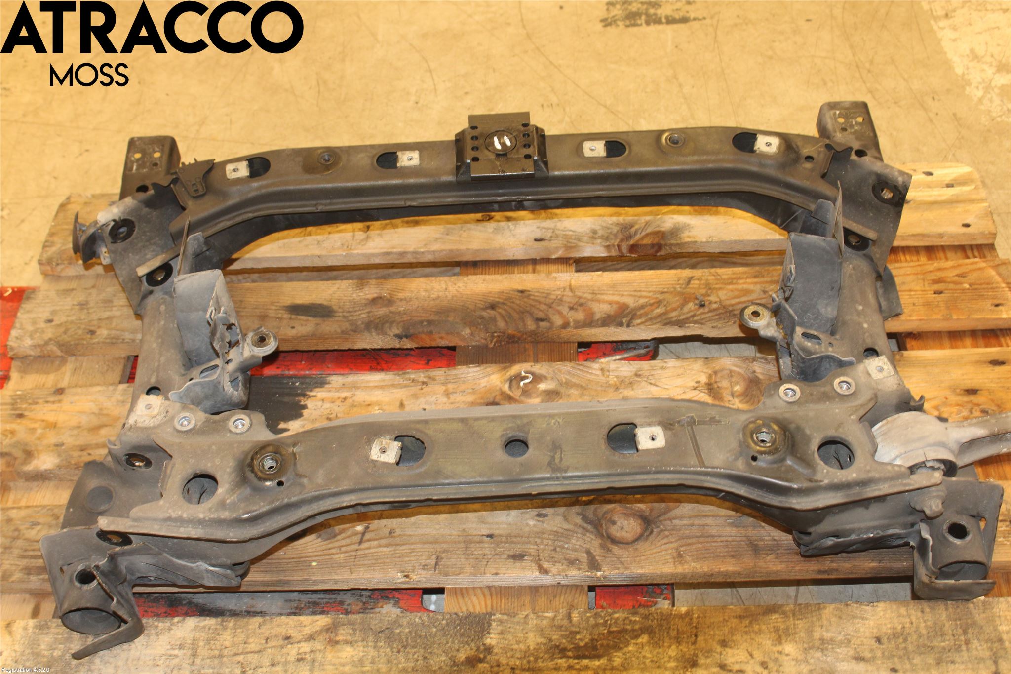 Mercedes-Benz MB E-KLASS (W213) 16-23 Travers Feste