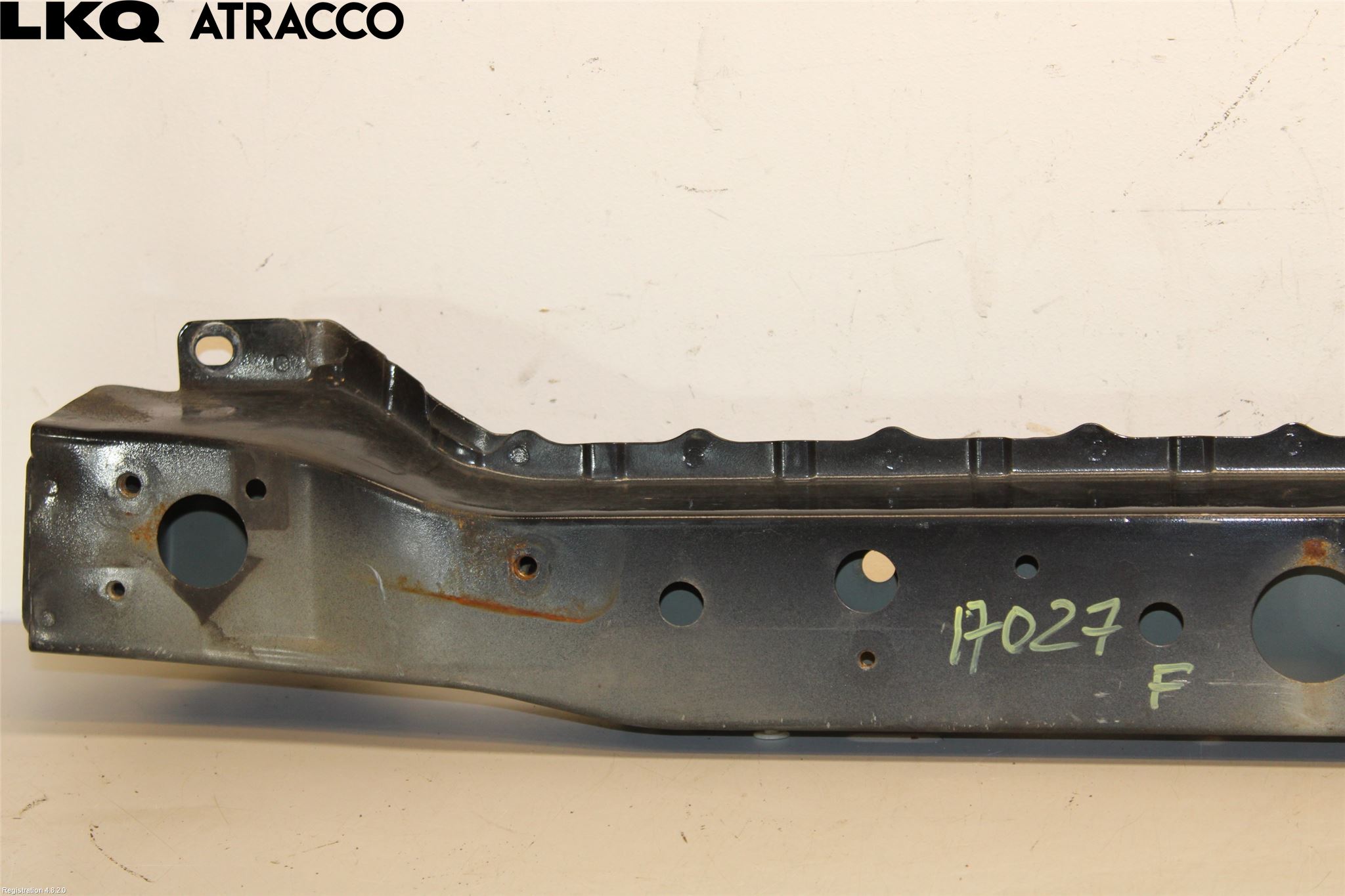 Nissan LEAF 18- Frontplate Nedre