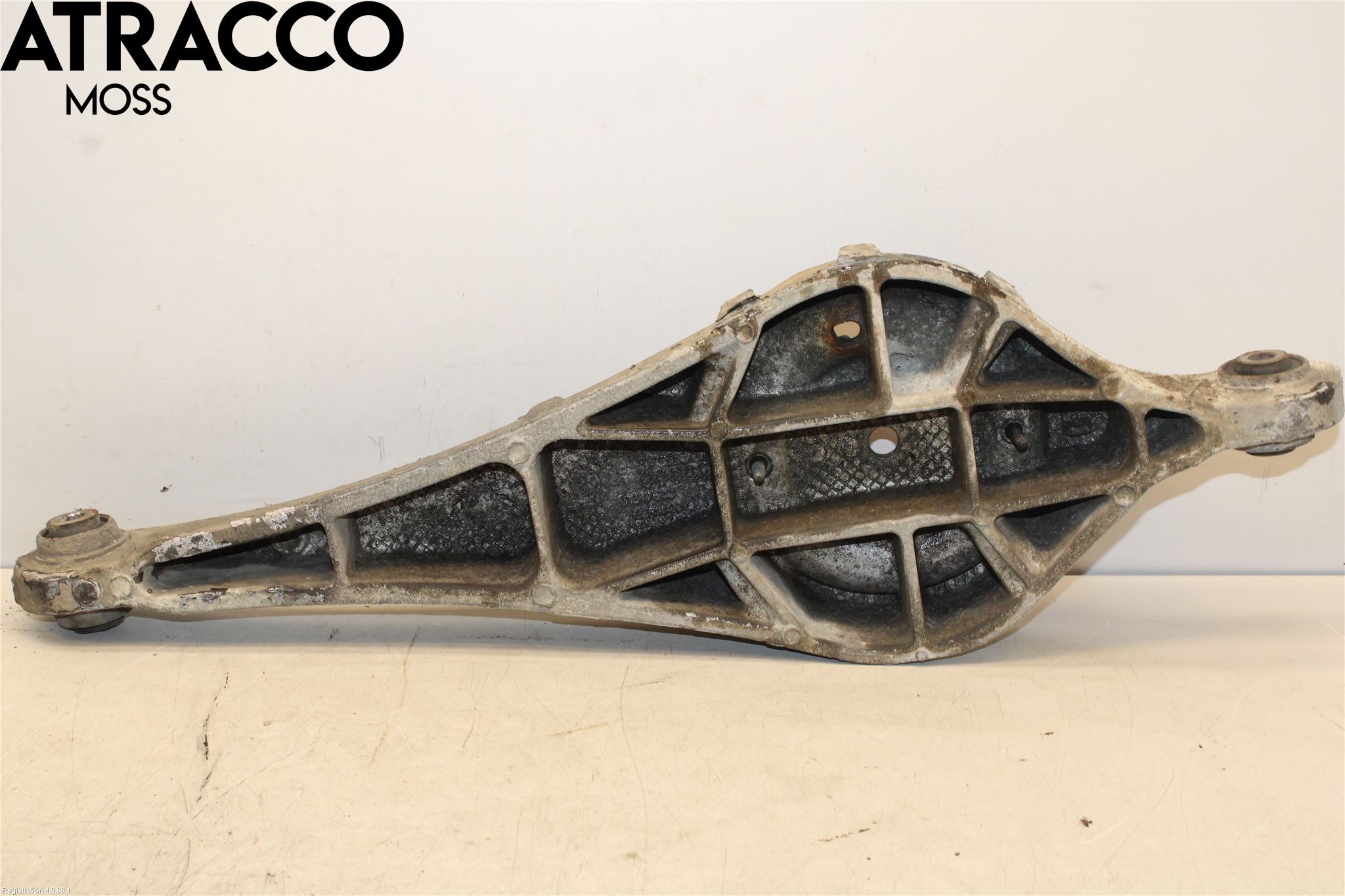 Volvo XC60 09-13 Bærearm Bak  Venstre - Høyre