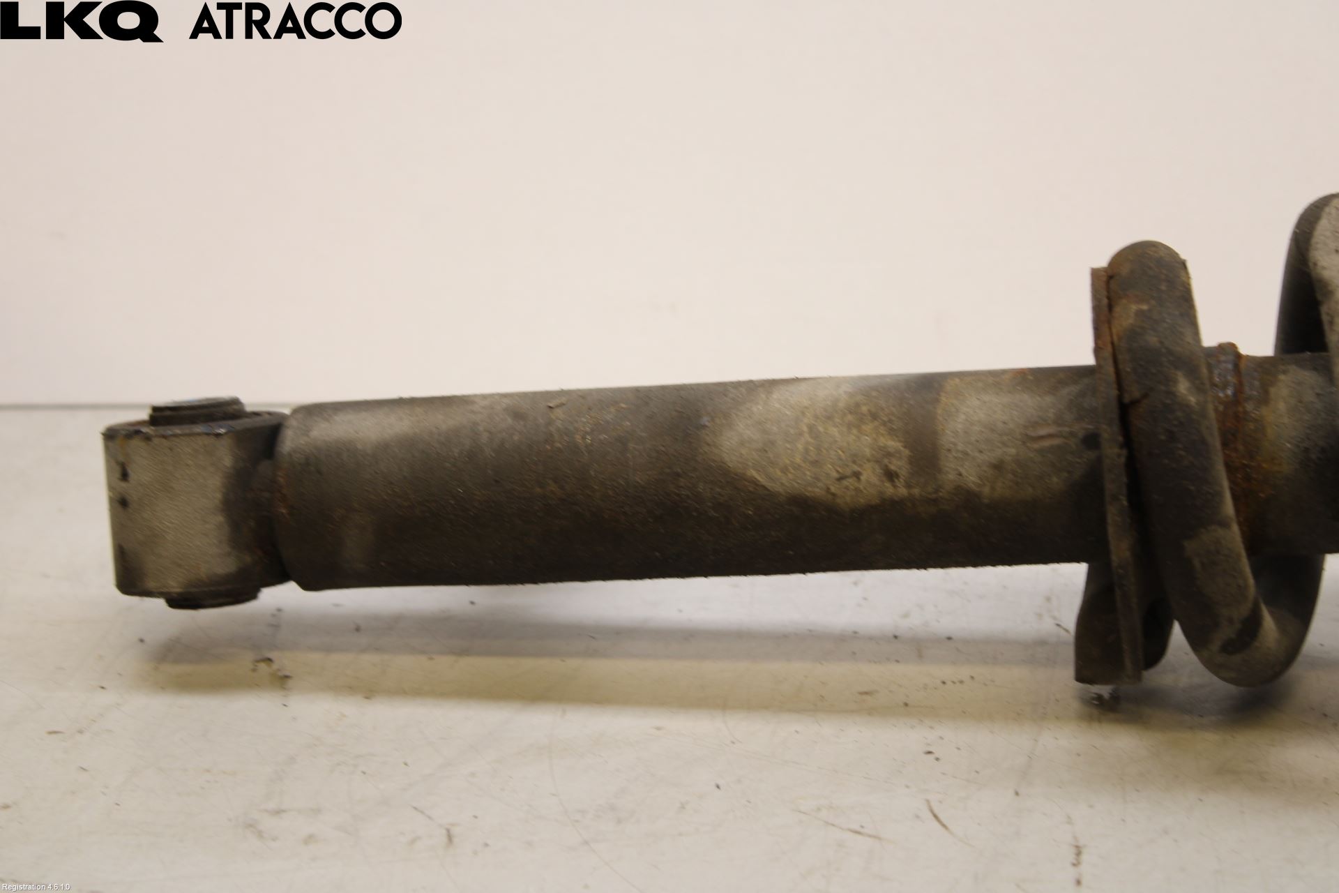 Mitsubishi L200 16-23 Fjærbein Foran Venstre