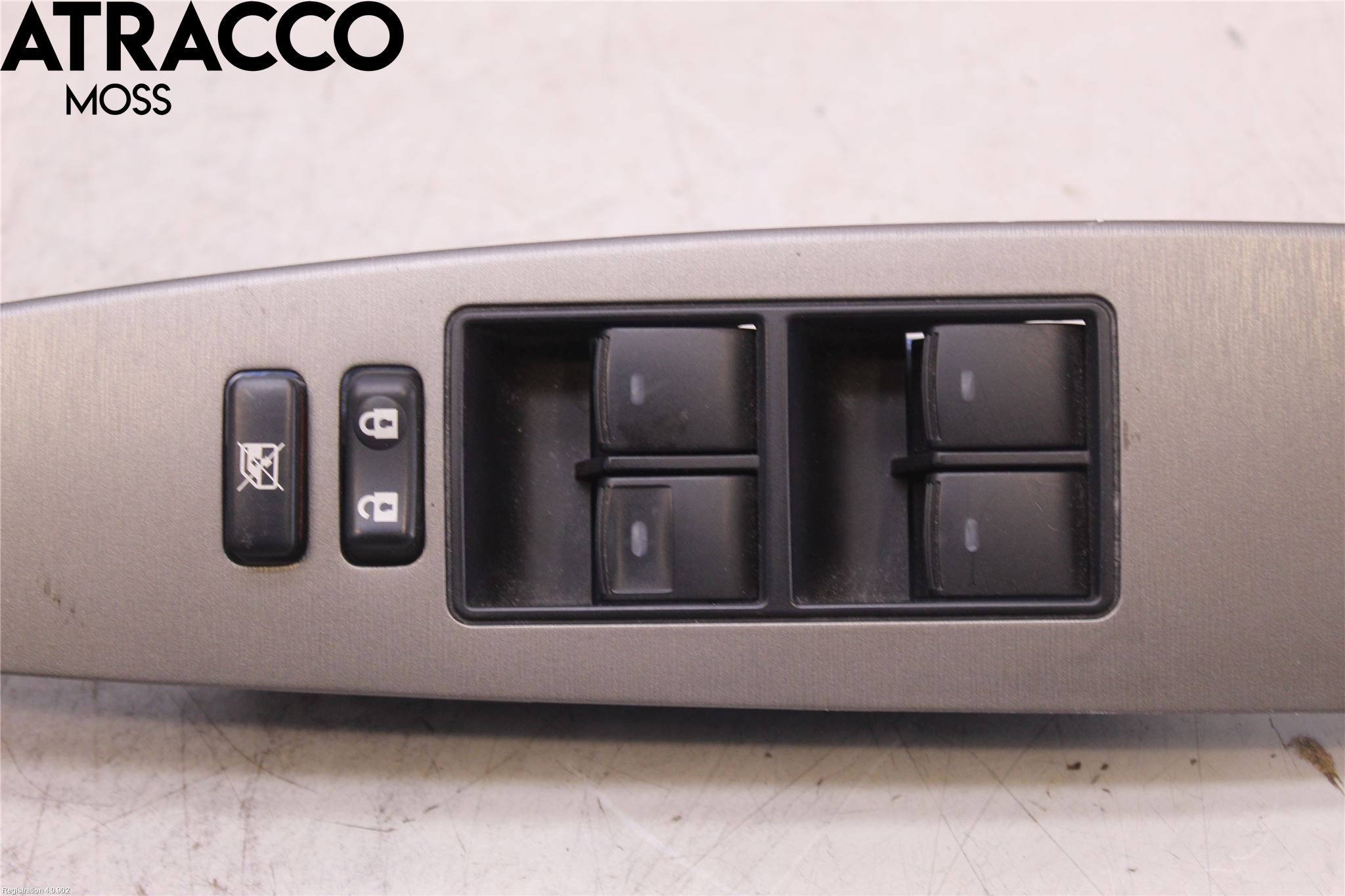 Toyota AVENSIS 09-15 Bryter Vindusheis