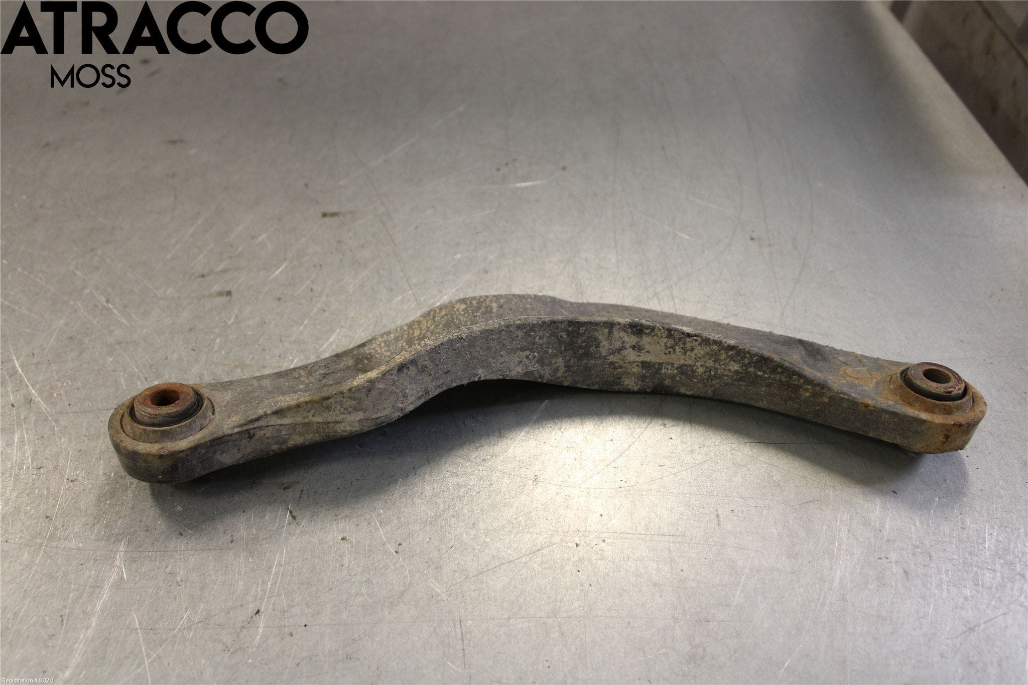 Volvo XC70 08-13 Bærearm Bak Høyre Øvre