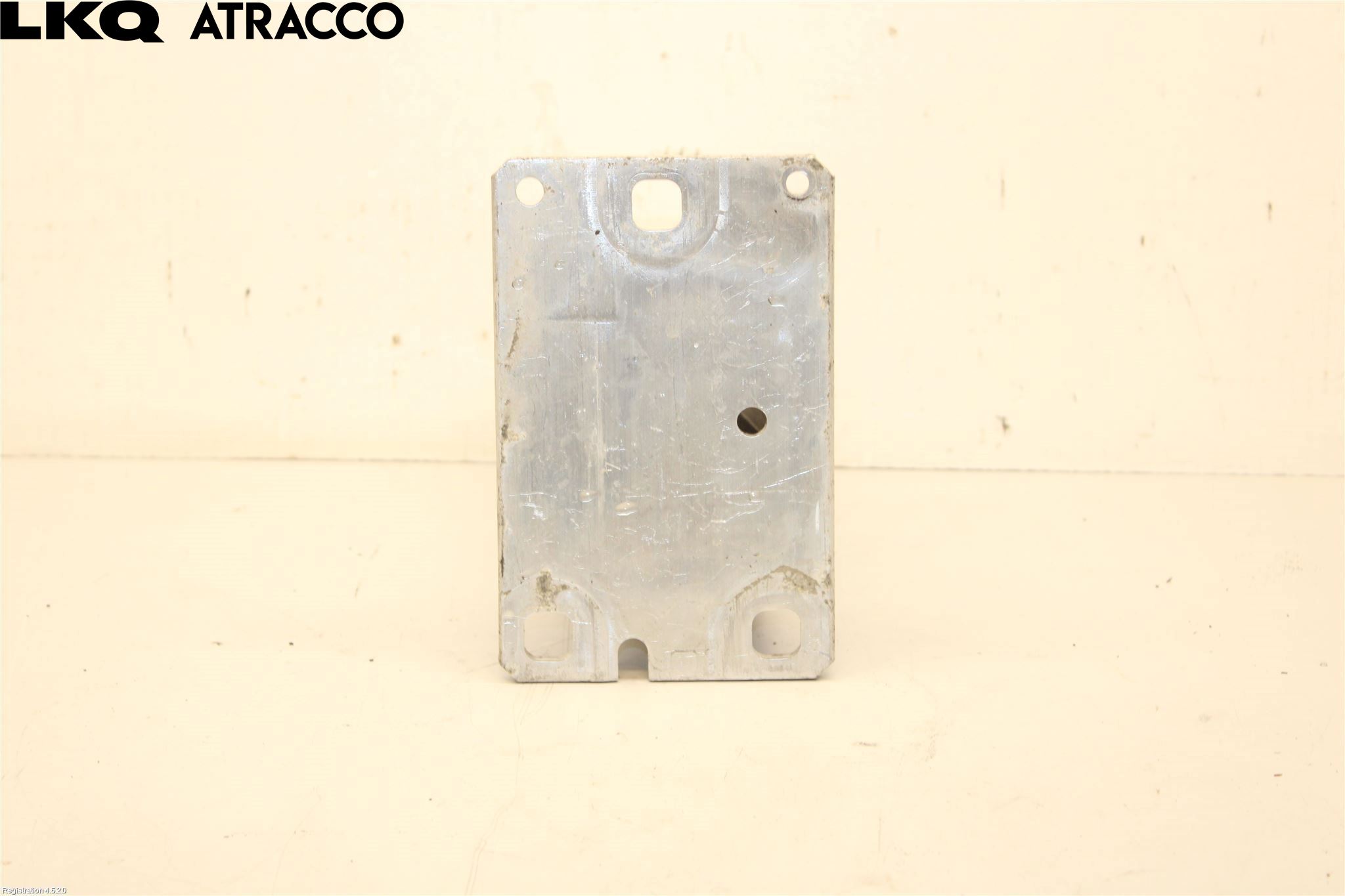 Audi A4/S4 08-11 Støtfanger Foran Feste