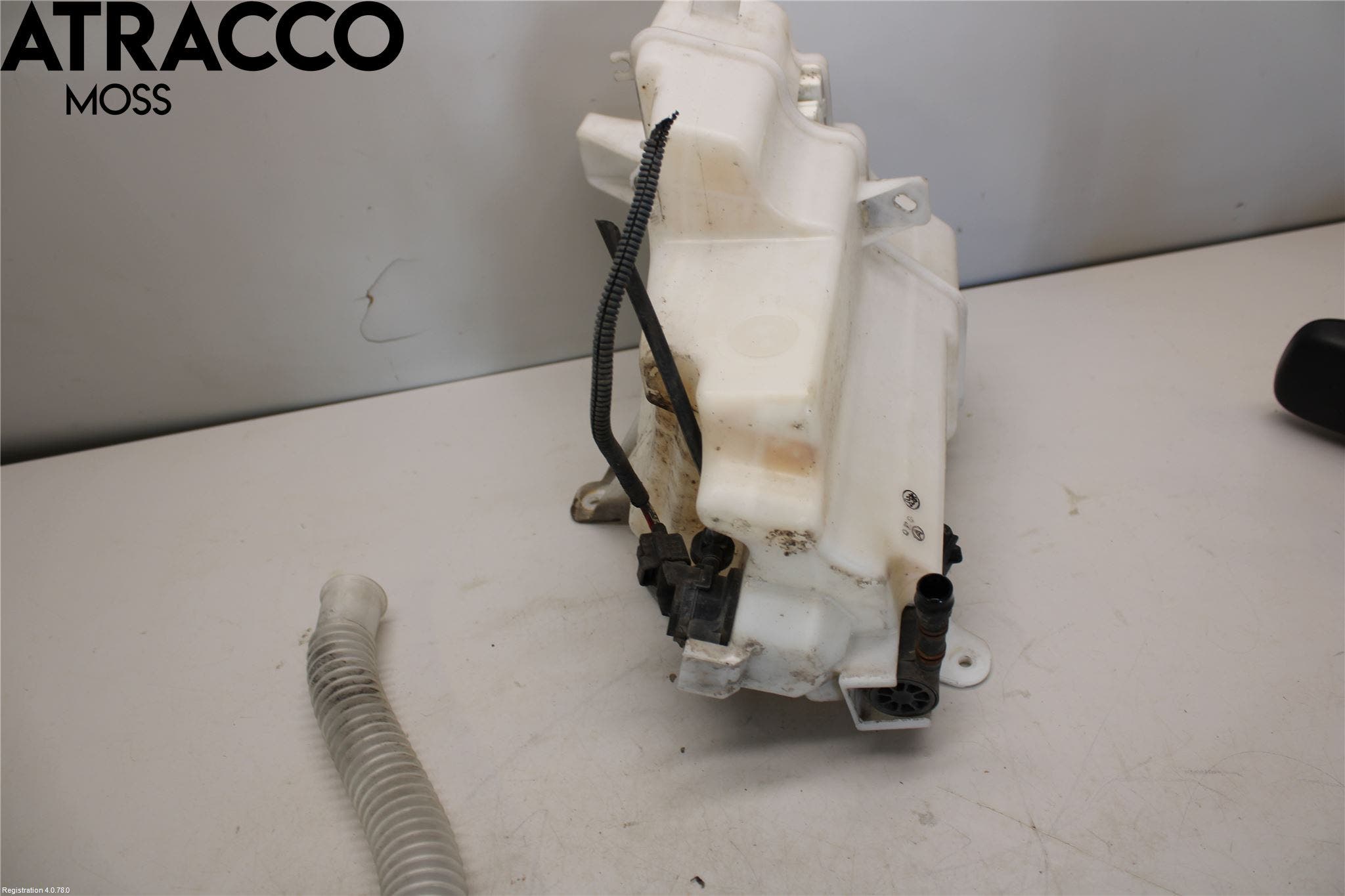 Toyota RAV4 13-18 Spylerbeholder Frontrute