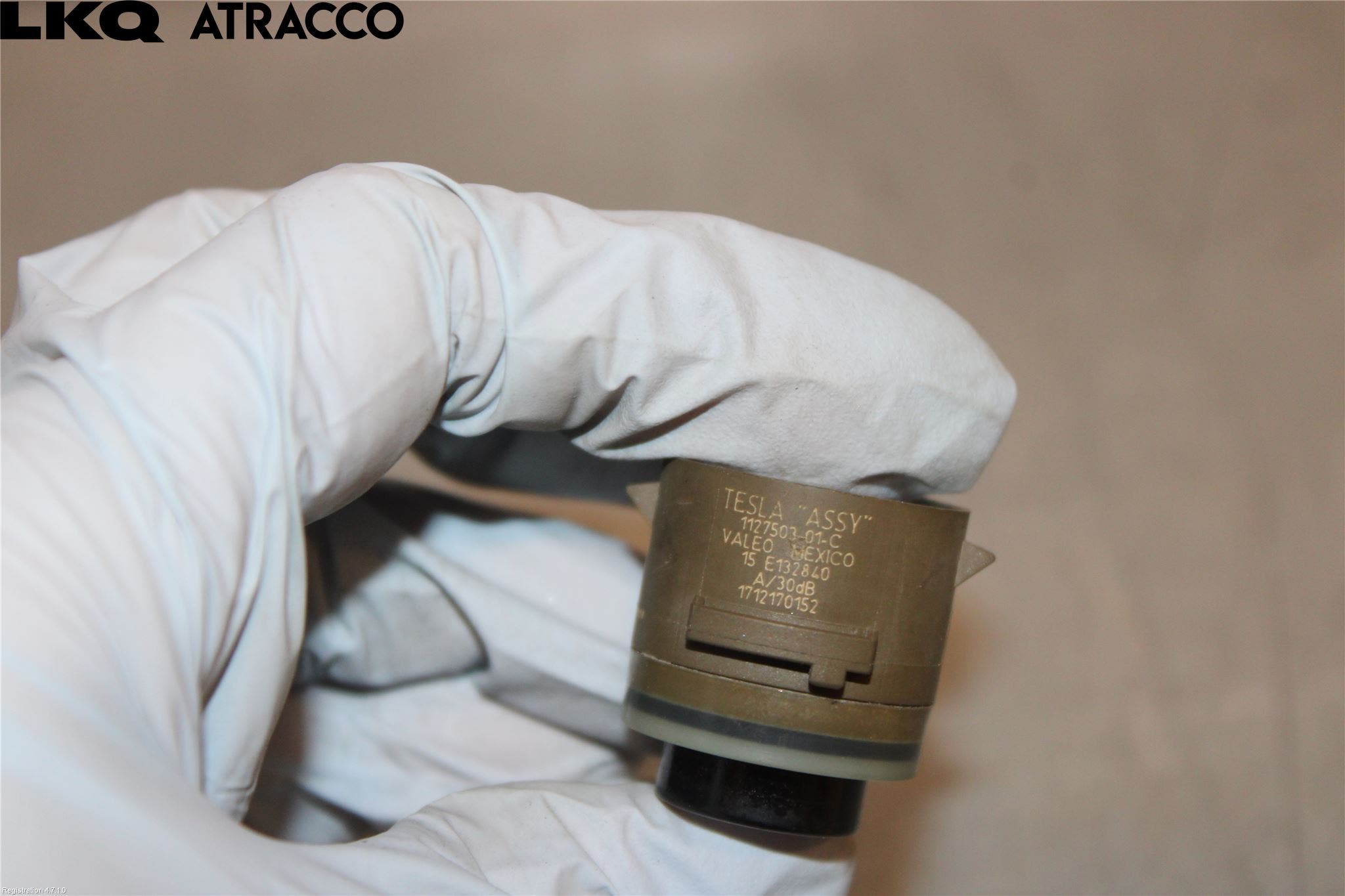 Tesla MODEL X 16- Sensor Parkering Front