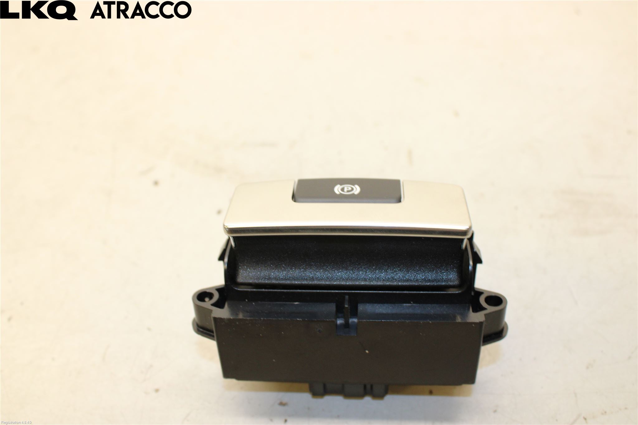 Jaguar I-PACE 18- Bryter Parkeringsbrems