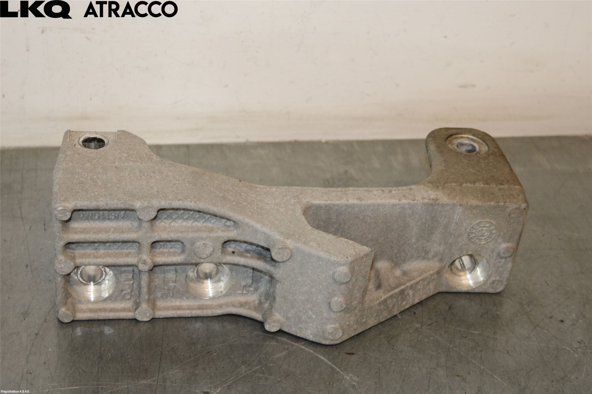 Ford E-TRANSIT SKÅP/BUSS 22- Front Øvrig