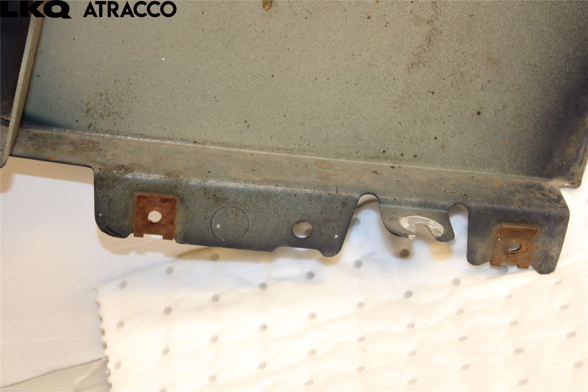 BMW 5 E60/61 Sed/Tou 02-10 Skjerm Foran Venstre