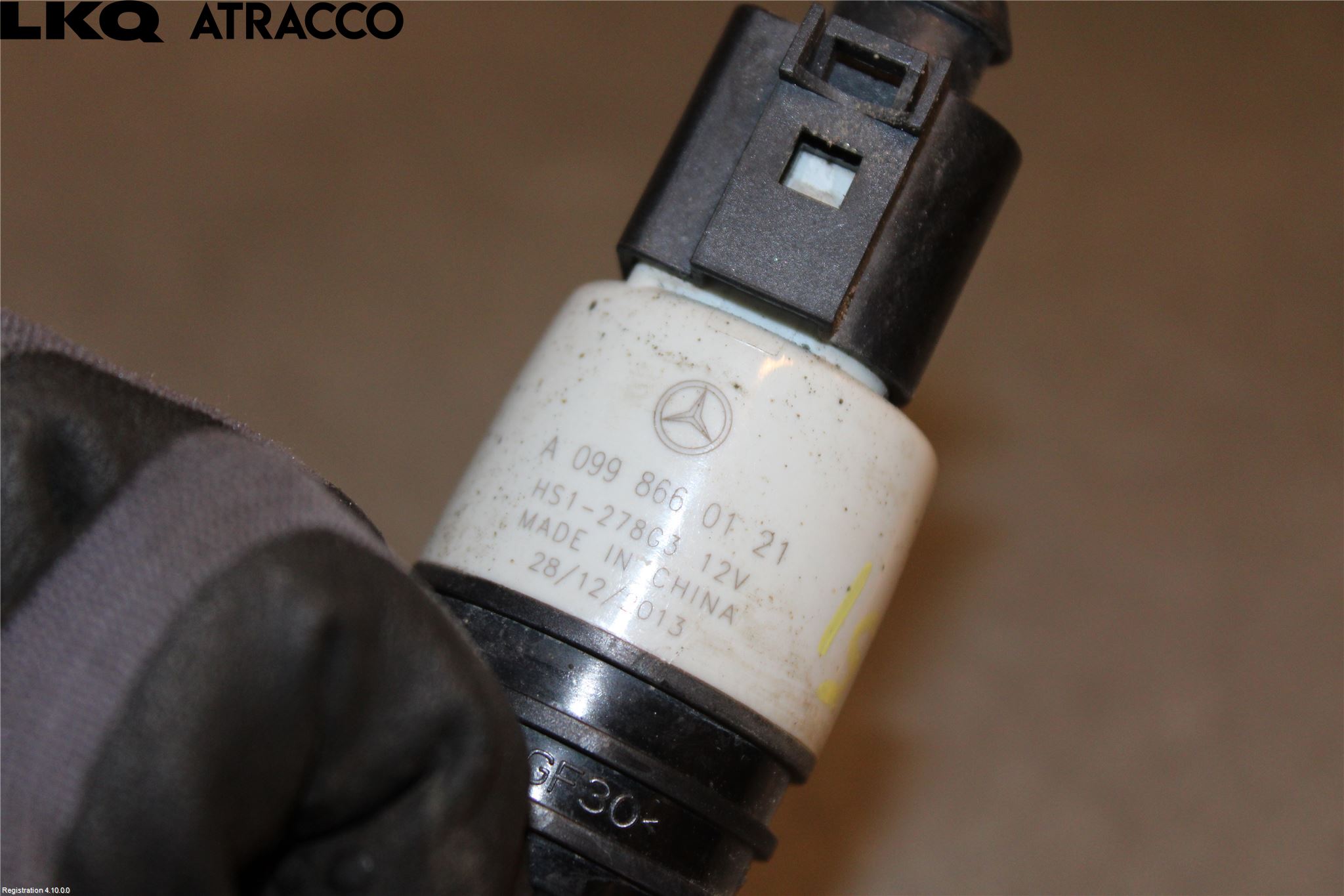 Mercedes-Benz MB C-KLASS (W205) 14-21 Spylerpumpe Frontrute