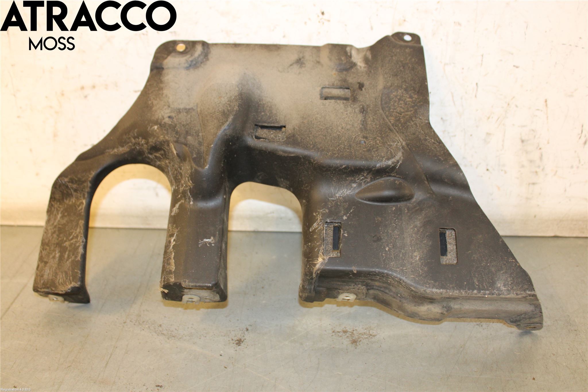 BMW 5 G30/G31/F90 17-23 Bunnplate U Motor-Gear-Dørk