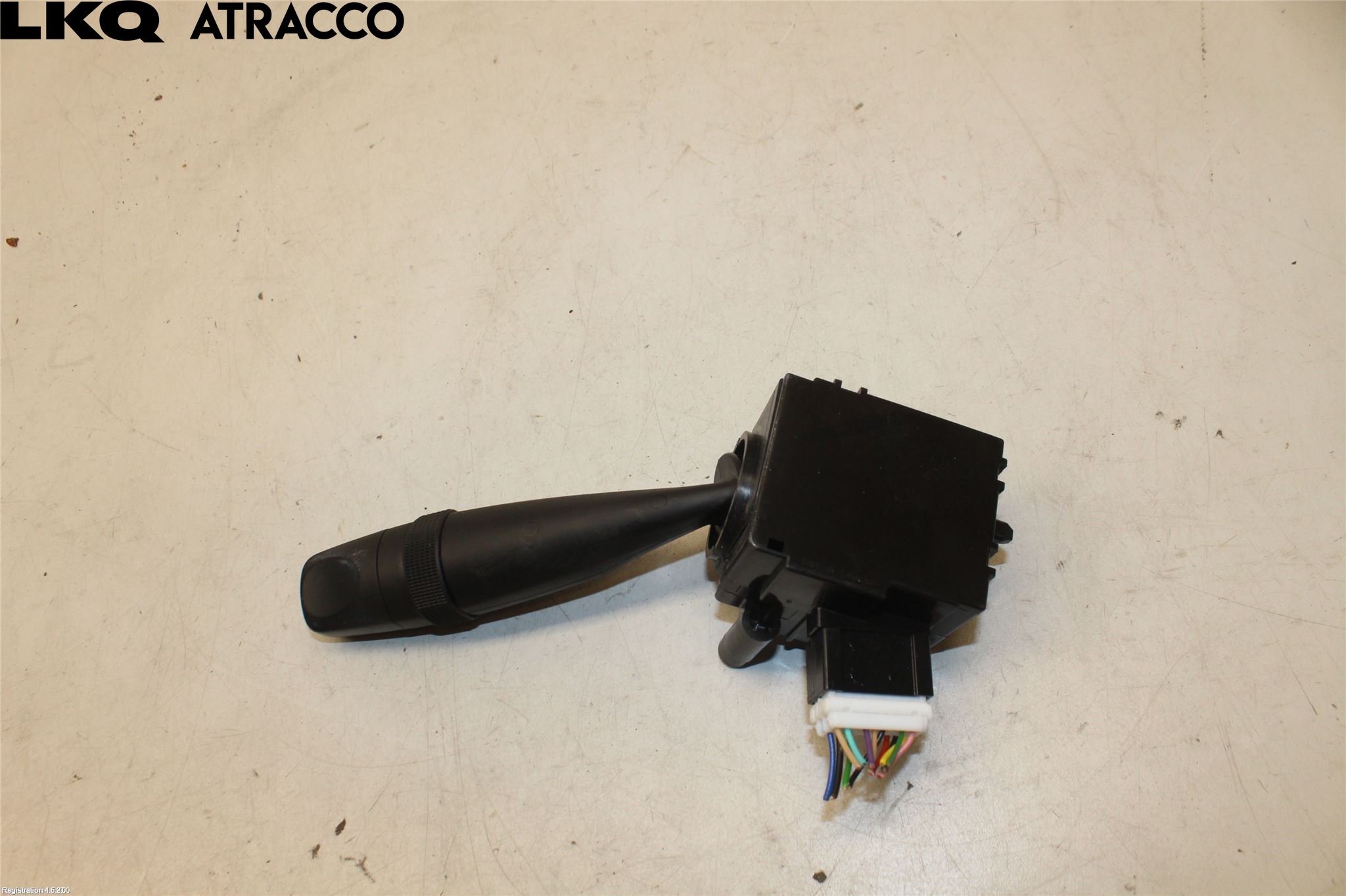 Suzuki VITARA 15- Bryter Ratt Visker - Spyler