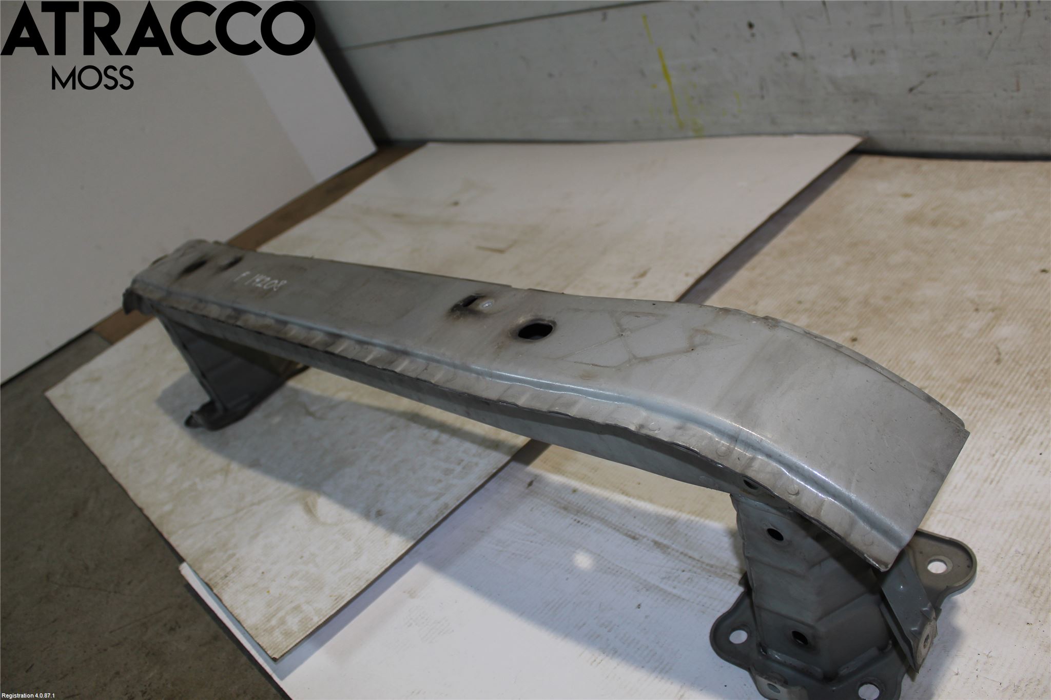 Volvo V50 04-07 Støtfanger Foran Bjelke