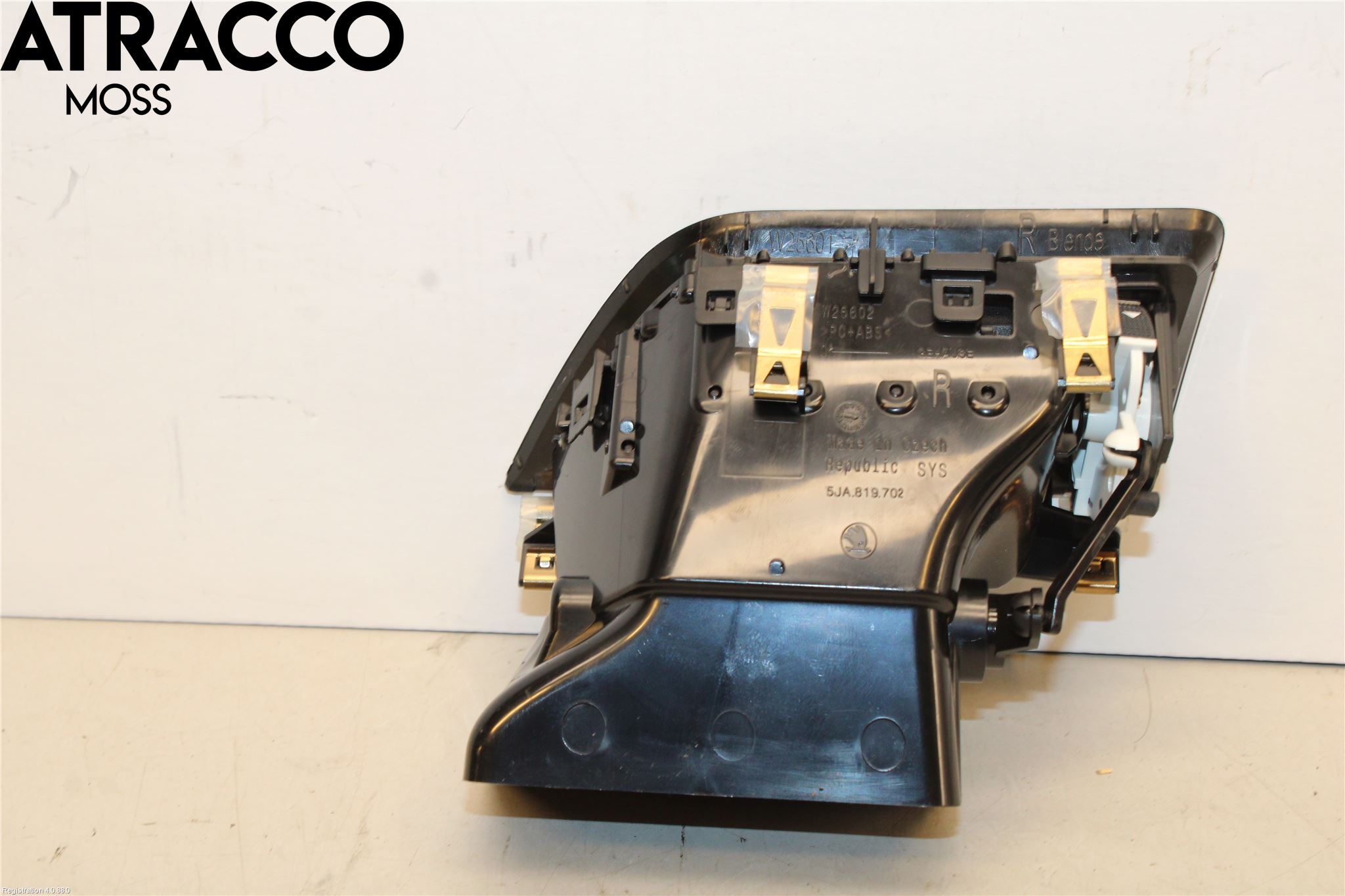 Skoda RAPID Dashbord Kanal - Dyse