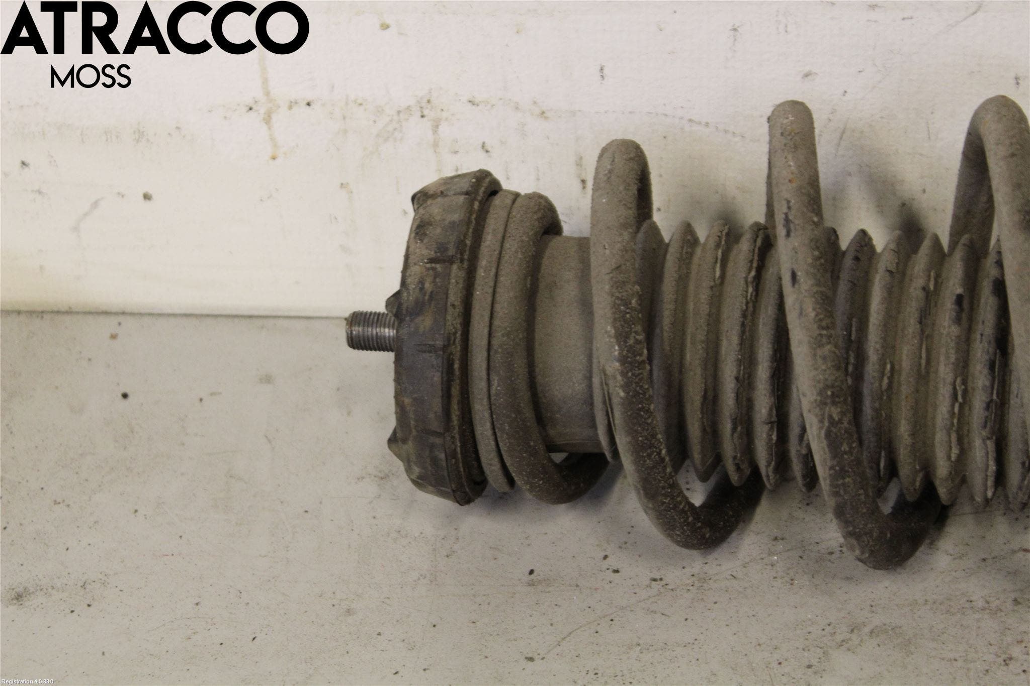 MAXUS EUNIQ5 MPV 21- Fjærbein Foran Høyre