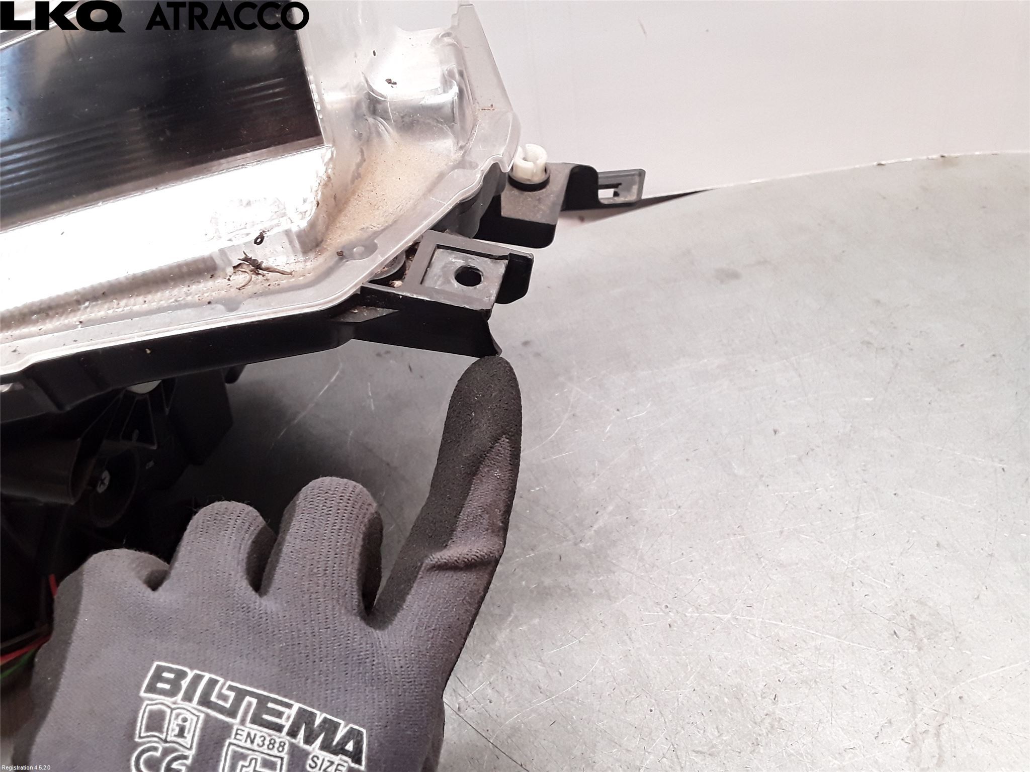 Nissan LEAF 11-17 Frontlykt Høyre