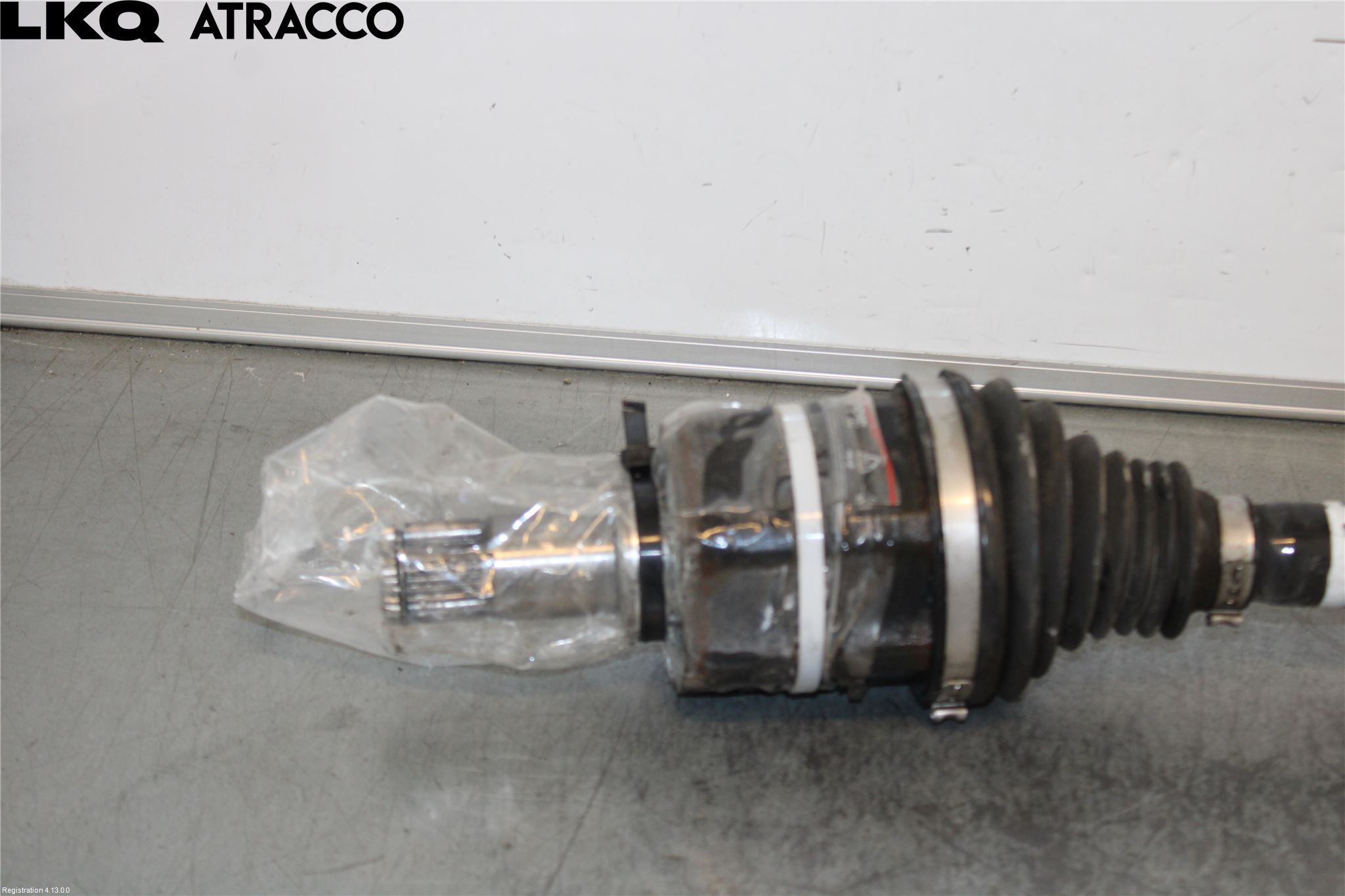 Toyota bZ4X EA10 22- Drivaksel Foran Kompl Venstre
