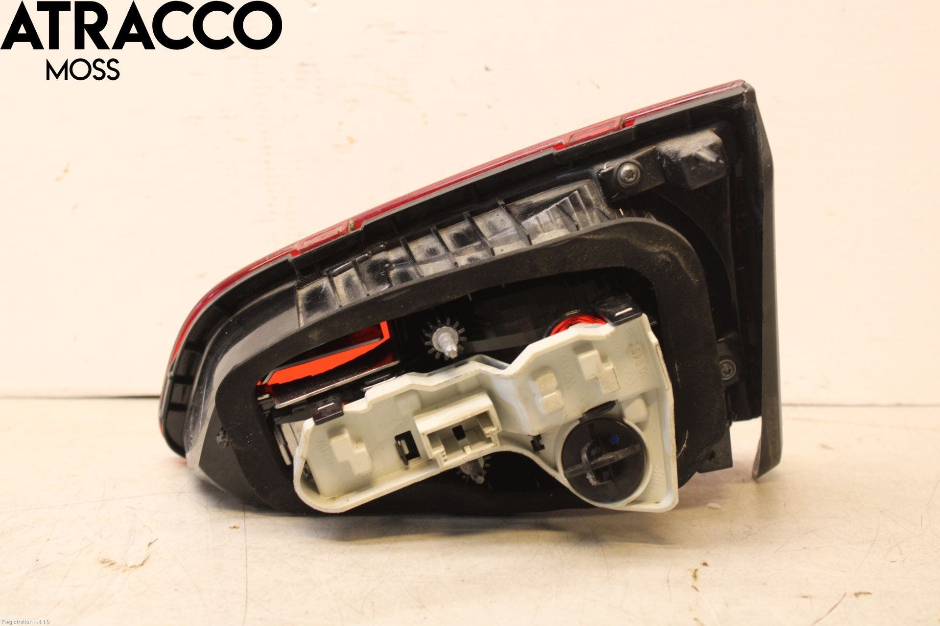 Volkswagen VW GOLF PLUS/CROSS GOLF 04-14 Baklykt Venstre På Luke(Indre