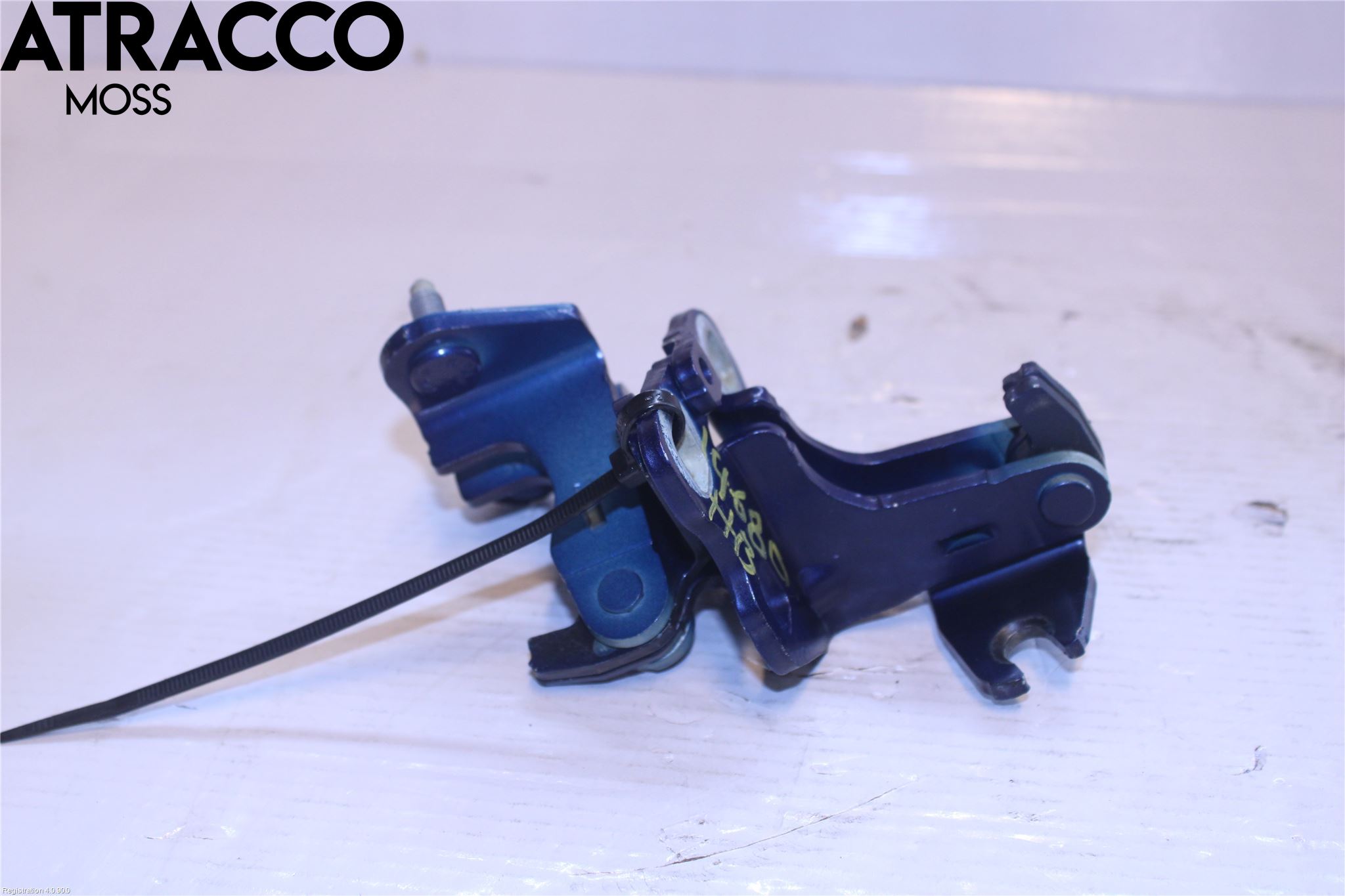 Tesla MODEL 3 17- Dørhengsel