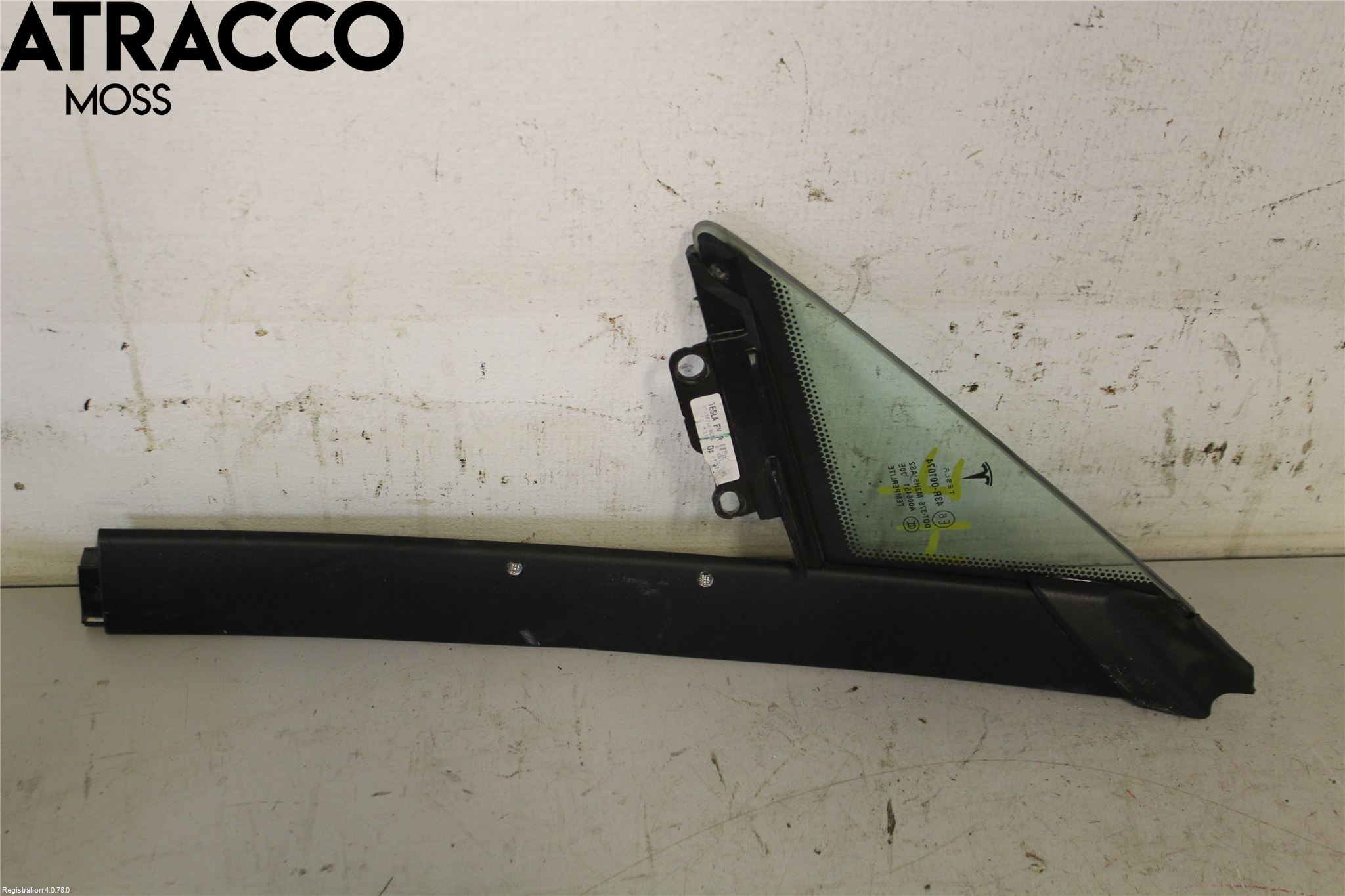 Tesla MODEL S 13- Dørrute Foran Høyre Trekant