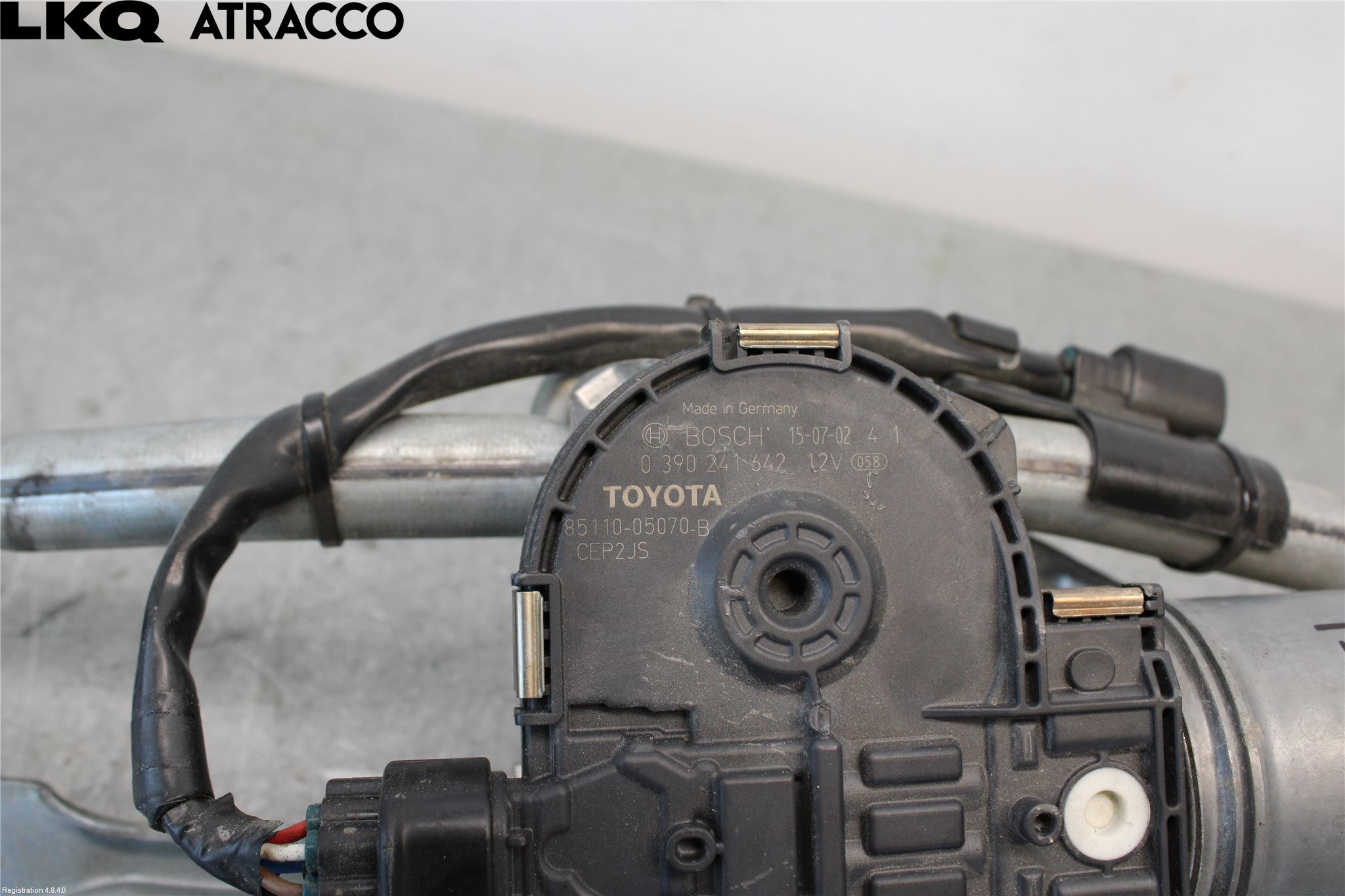 Toyota AVENSIS 09-15 Viskermotor Frontrute