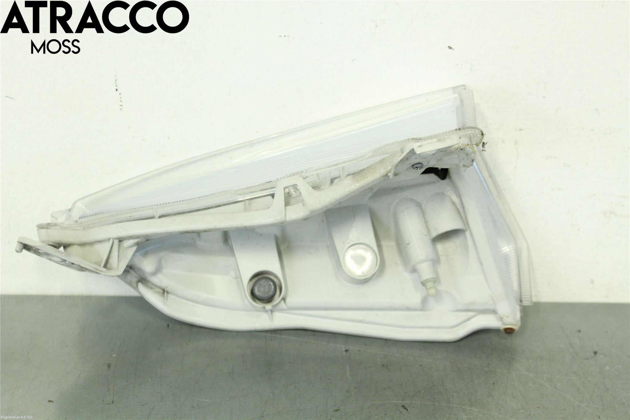 Nissan LEAF 11-17 Frontlykt Hus Venstre