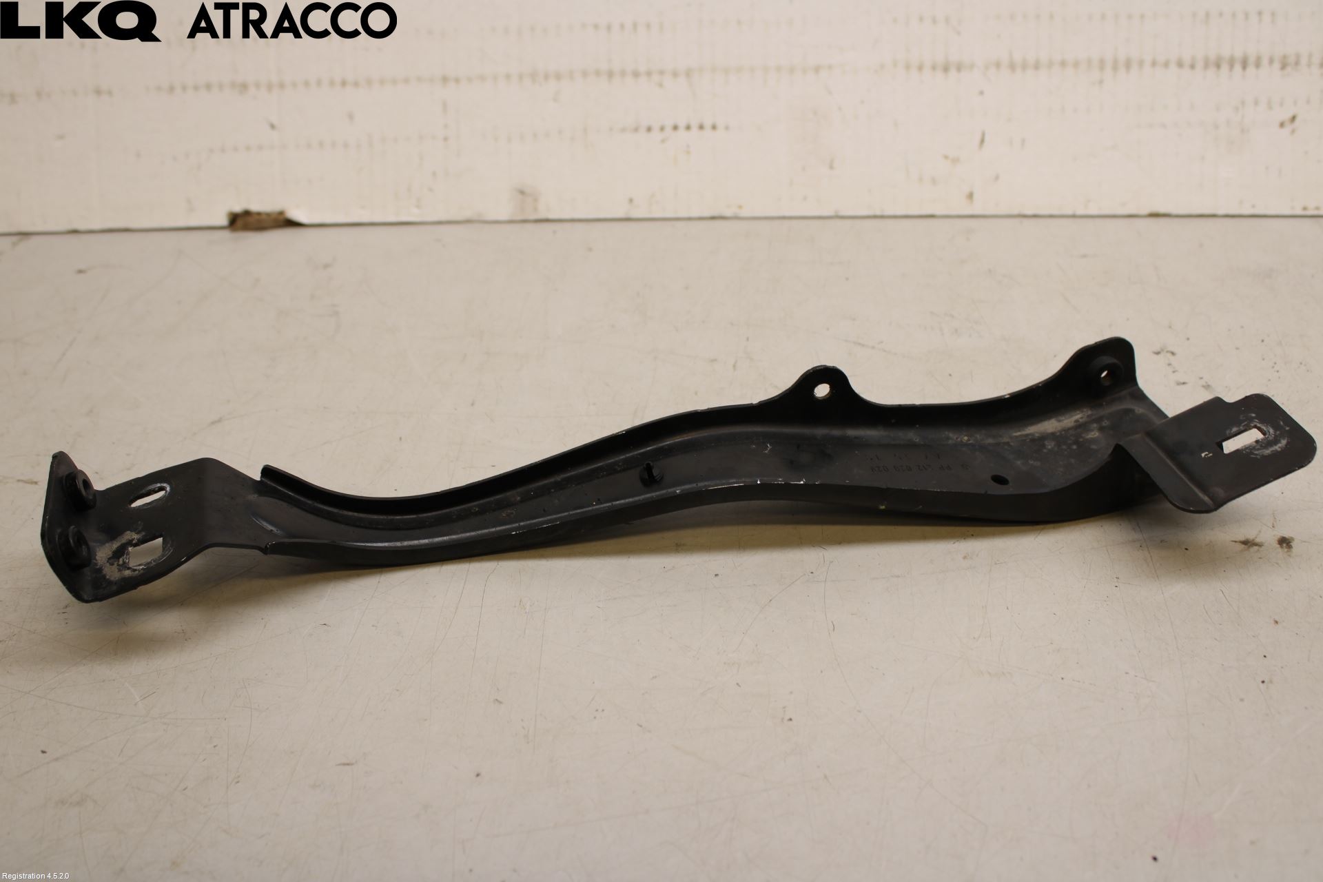 Mercedes-Benz MB E-KLASS (W212) 09-16 Frontlykt Holder-Feste