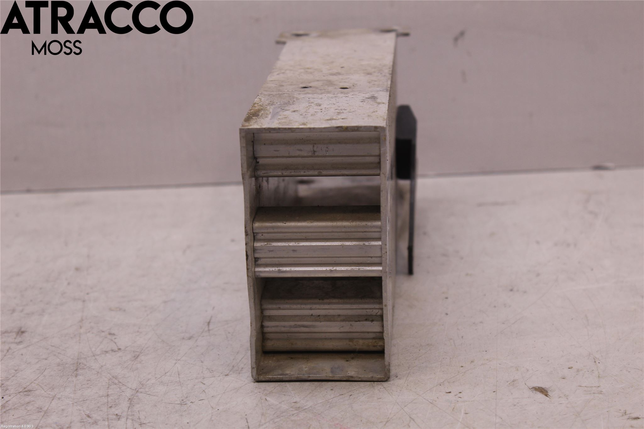 Mercedes-Benz MB A-KLASS (W176) 13-18 Støtfanger Foran Feste