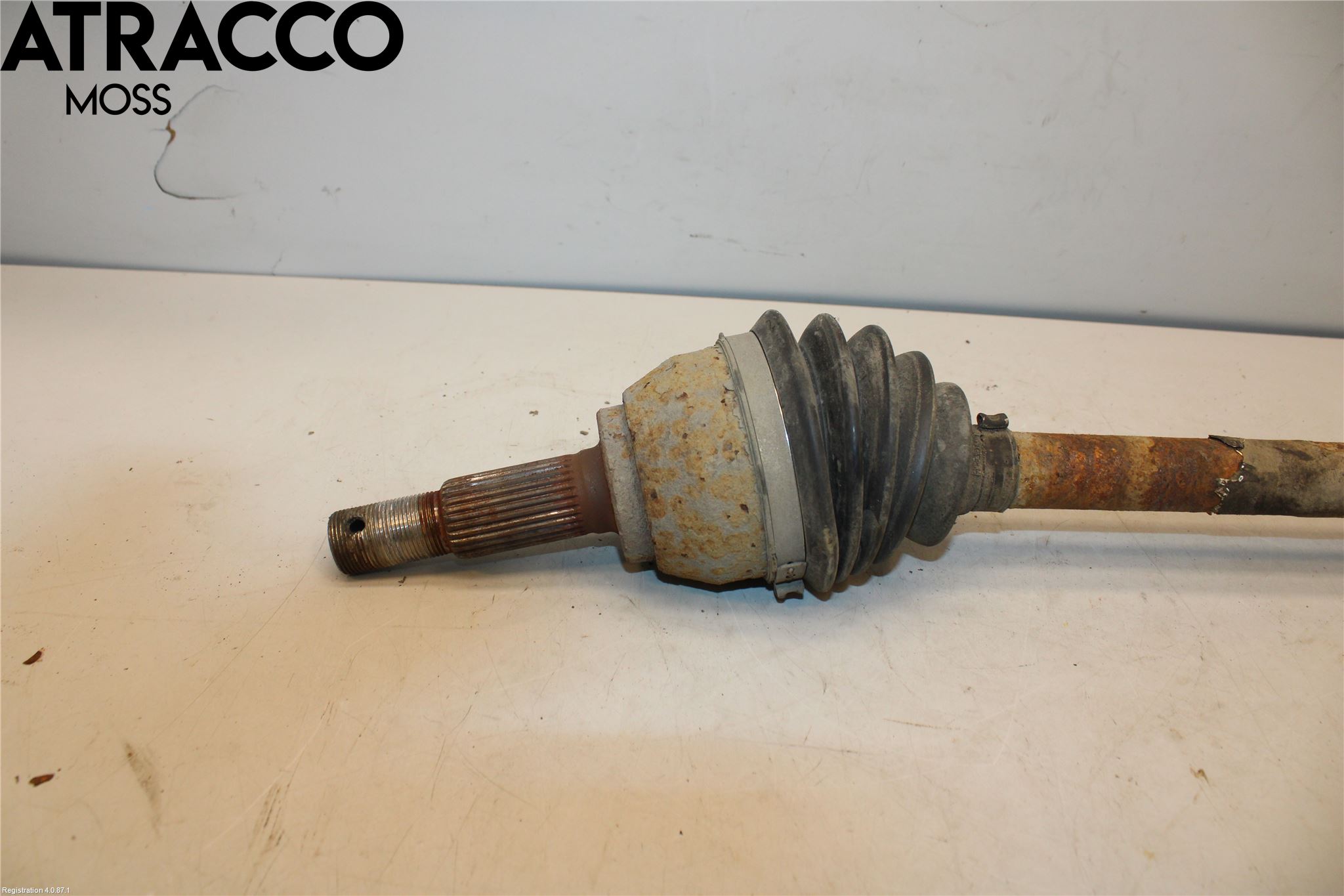 Nissan LEAF 11-17 Drivaksel Foran Kompl Høyre